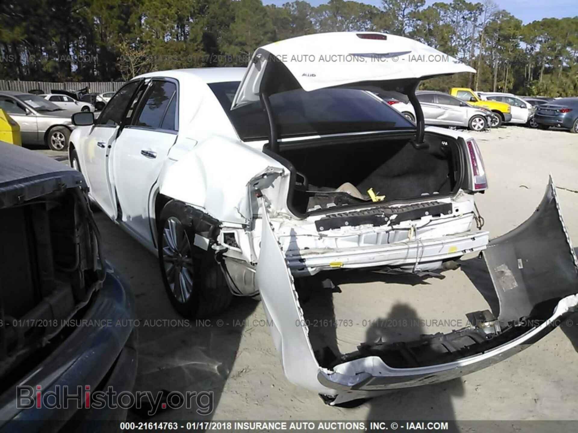 2013 Chrysler 300c - VIN: 2C3CCAKG3DH602482 - Фото 3