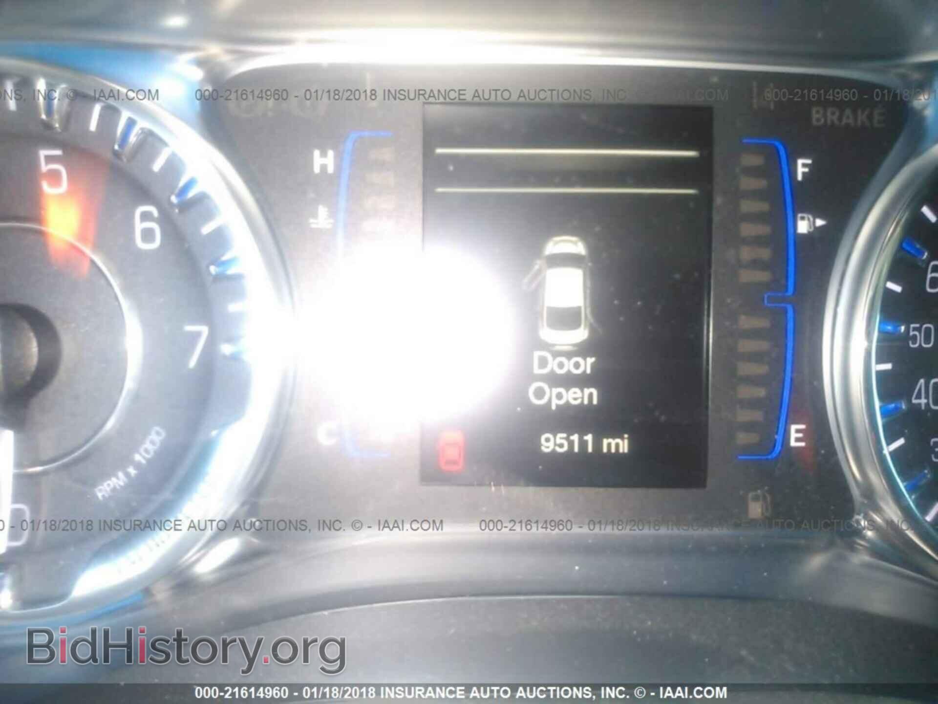2016 Chrysler 200 - VIN: 1C3CCCAB0GN173170 - Photo 7