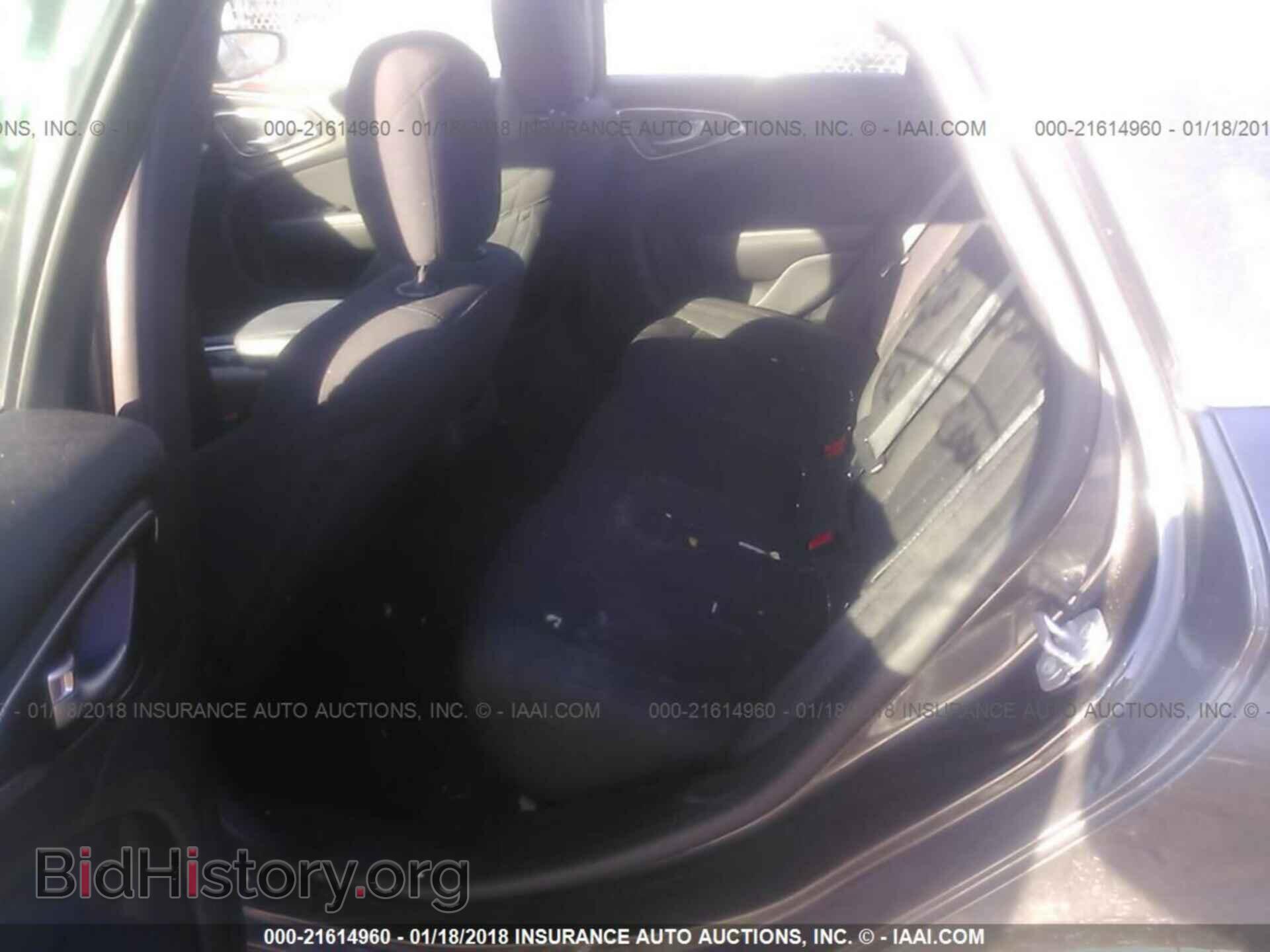 2016 Chrysler 200 - VIN: 1C3CCCAB0GN173170 - Photo 8