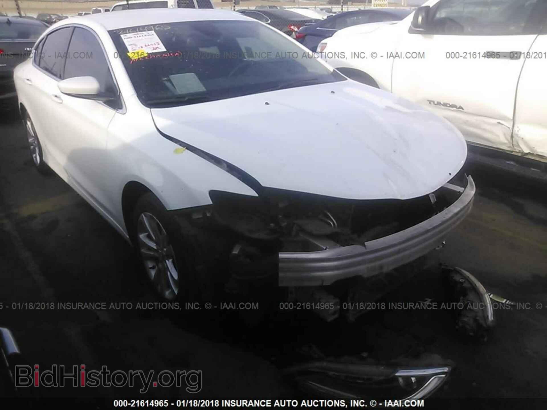 Photo 1C3CCCAB7FN747374 - Chrysler 200 2015
