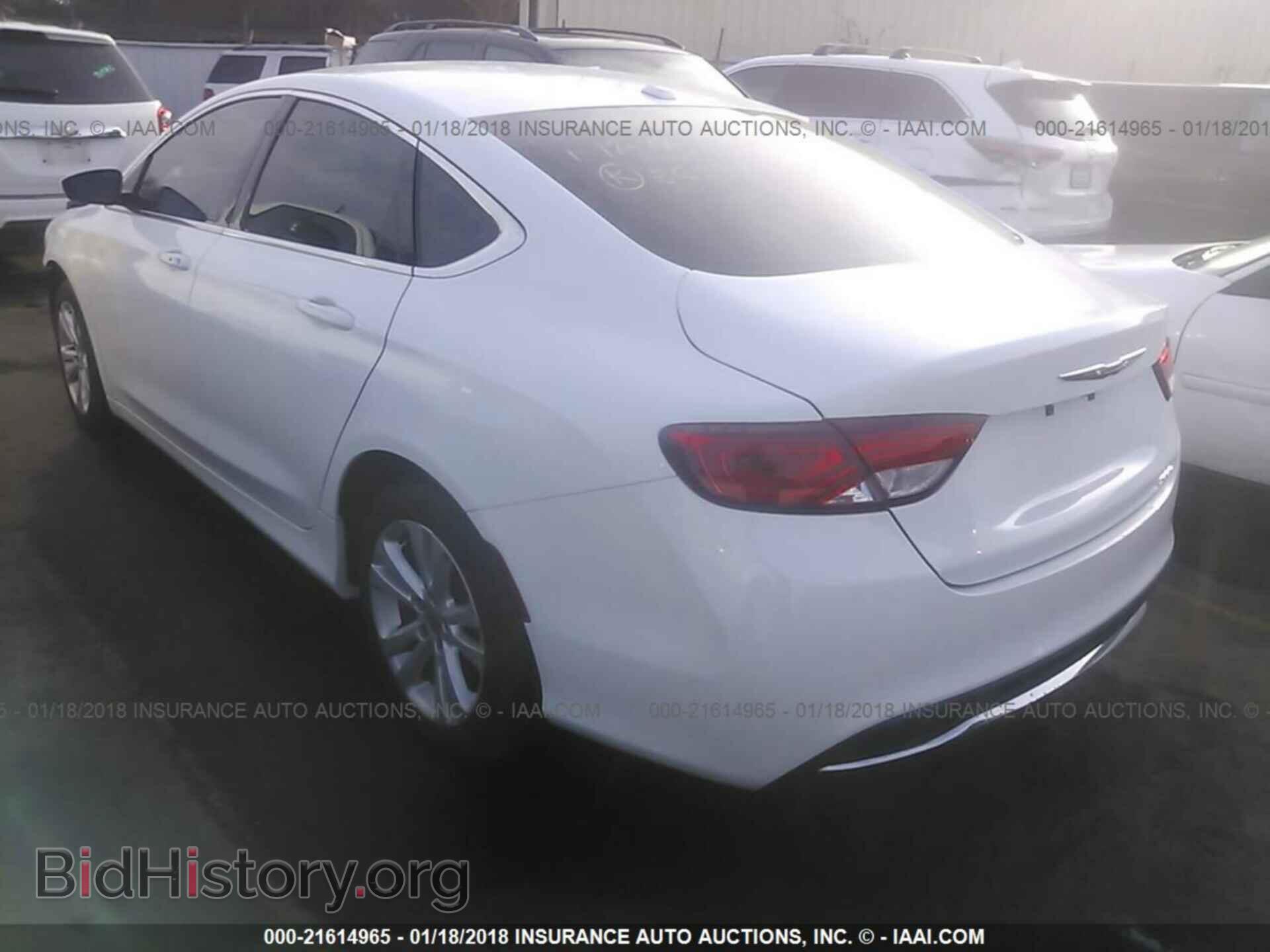 2015 Chrysler 200 - VIN: 1C3CCCAB7FN747374 - Photo 3