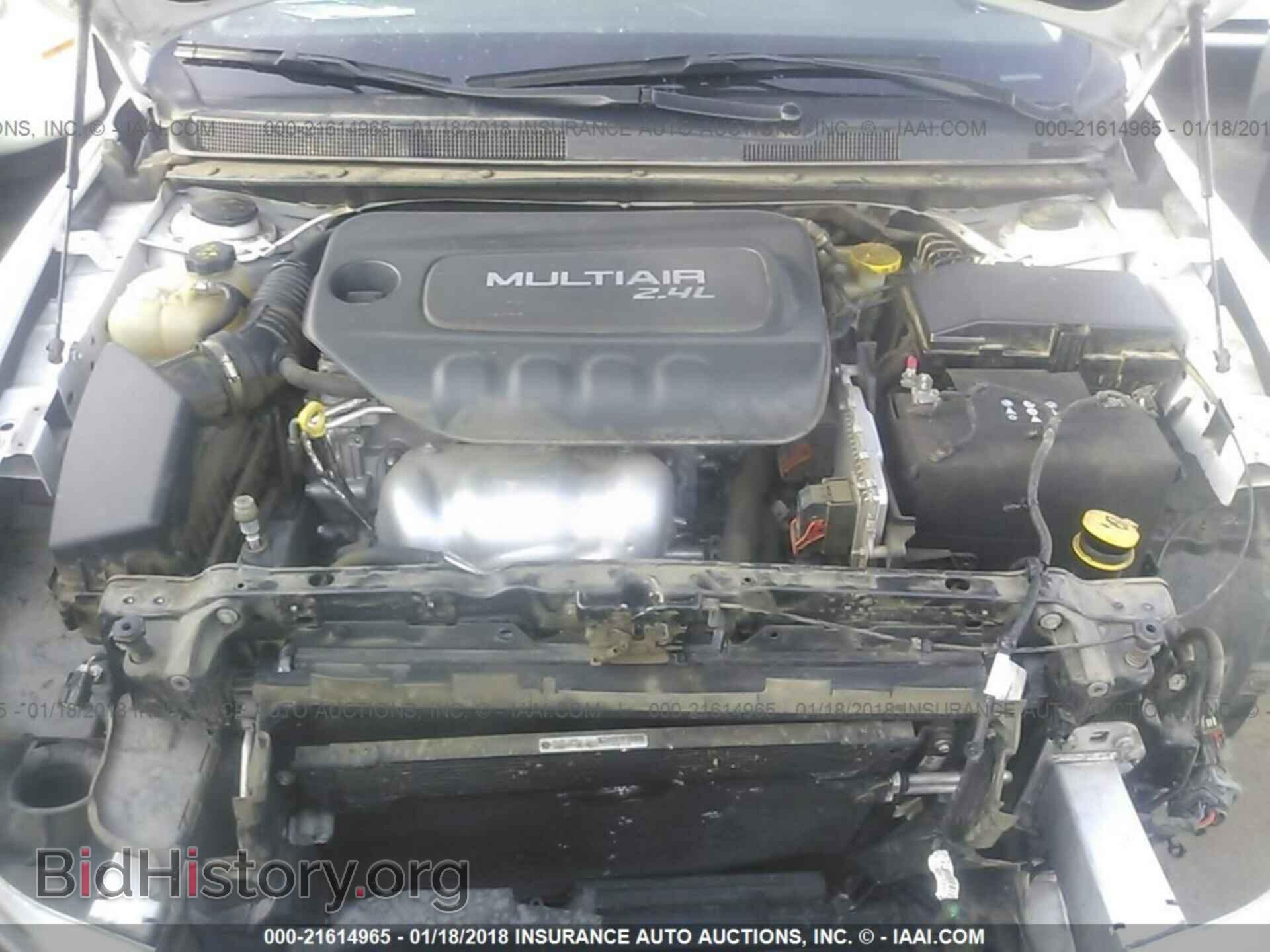 2015 Chrysler 200 - VIN: 1C3CCCAB7FN747374 - Photo 10