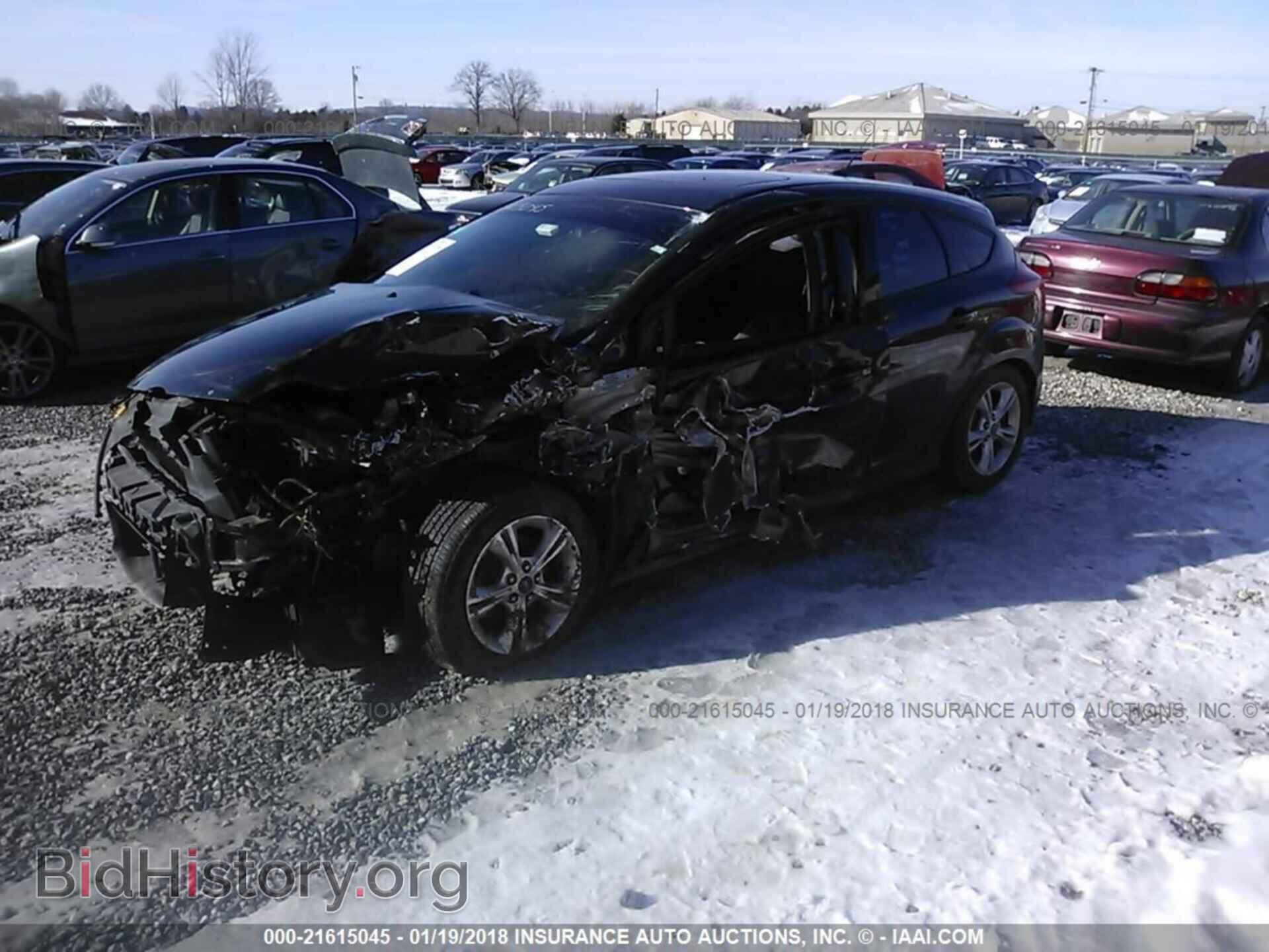 2014 Ford Focus - VIN: 1FADP3K29EL132974 - Photo 2
