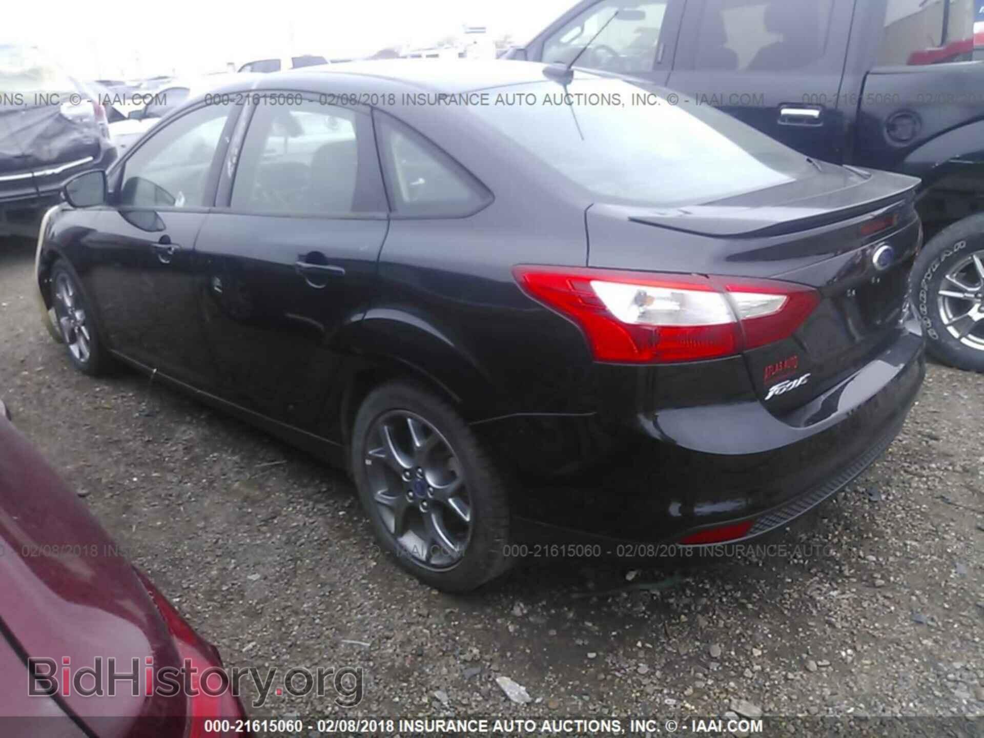 2013 Ford Focus - VIN: 1FADP3F23DL137757 - Фото 3