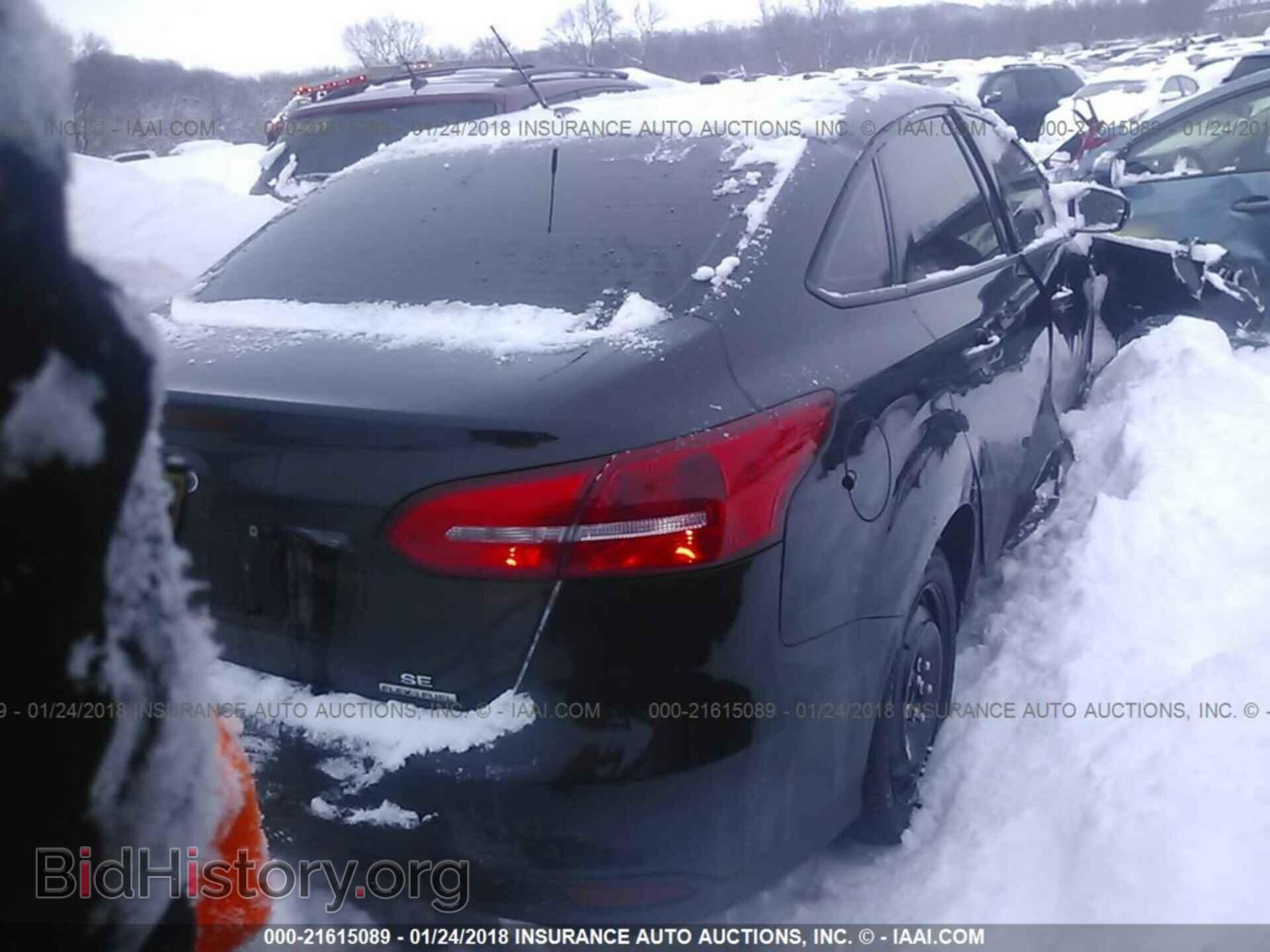 2015 Ford Focus - VIN: 1FADP3F29FL385577 - Фото 4