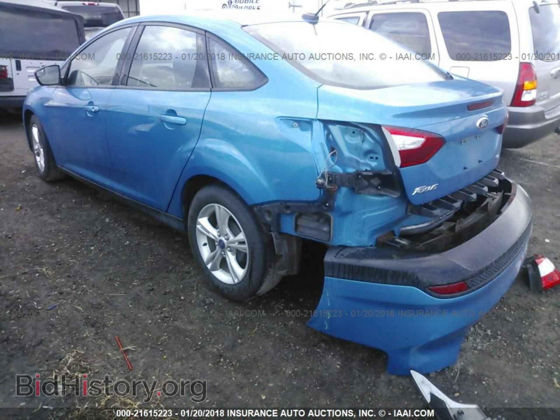 2013 Ford Focus - VIN: 1FADP3F28DL270272 - Photo 3
