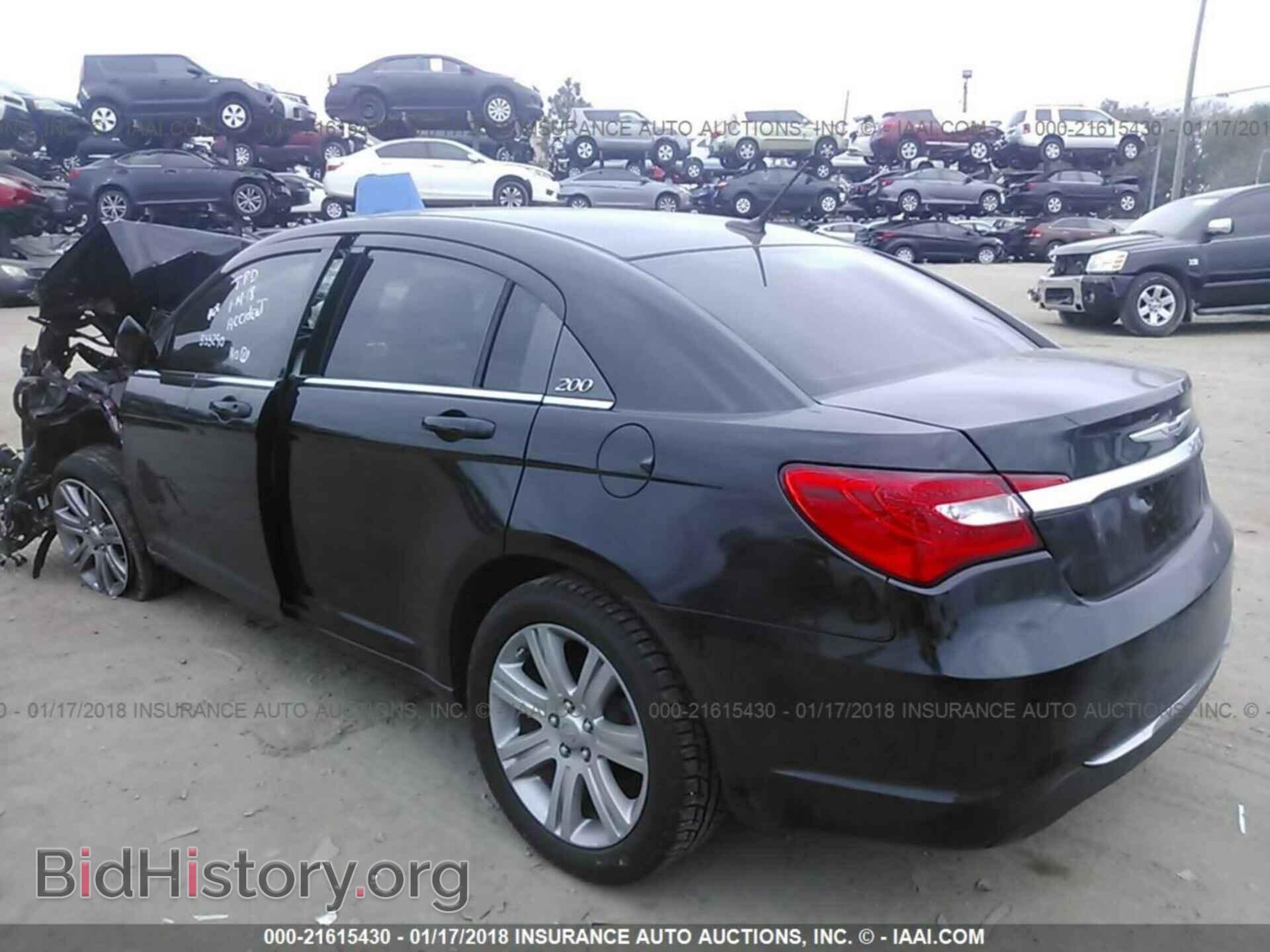 2014 Chrysler 200 - VIN: 1C3CCBBB4EN120624 - Photo 3