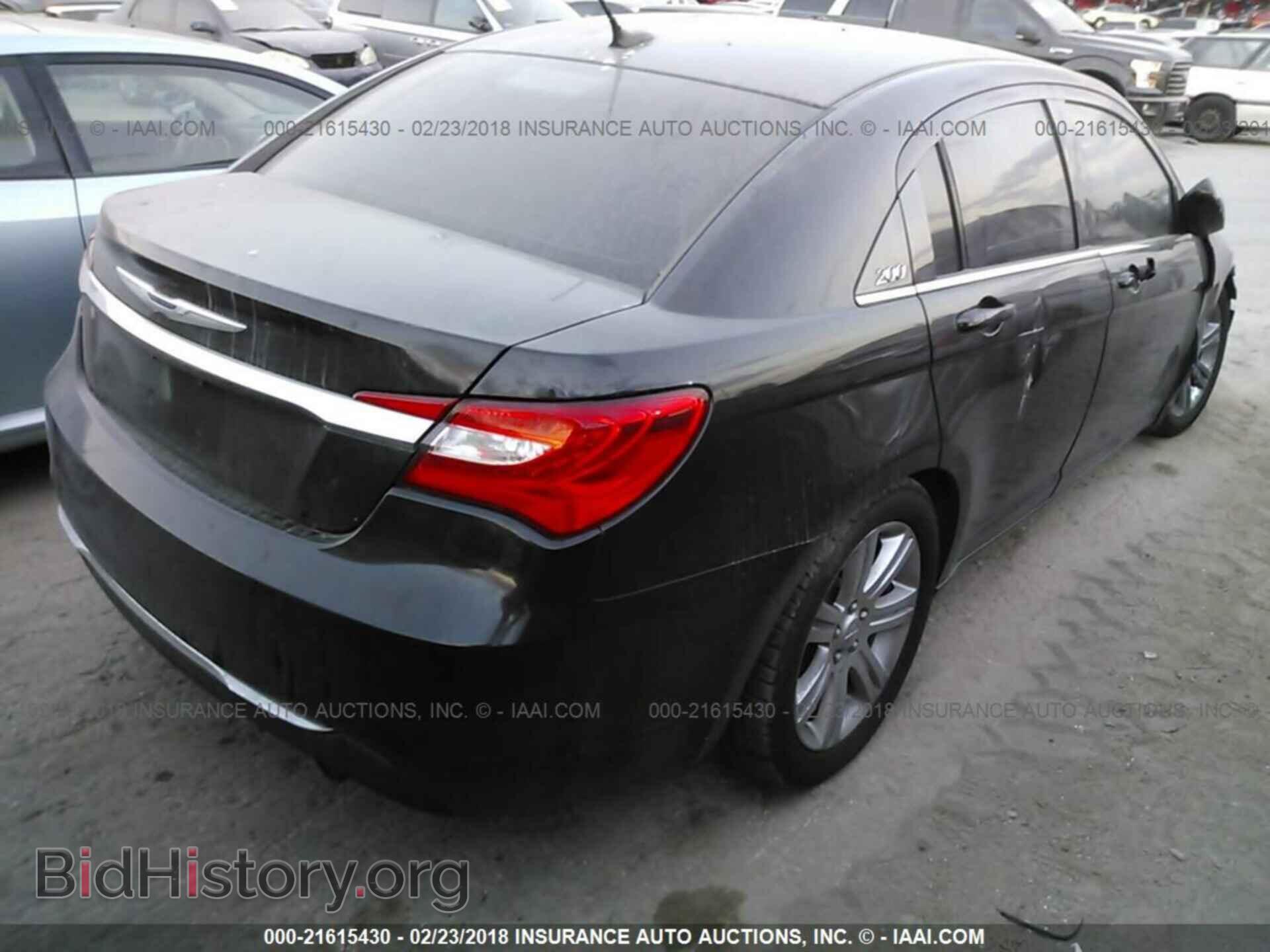 2014 Chrysler 200 - VIN: 1C3CCBBB4EN120624 - Photo 4
