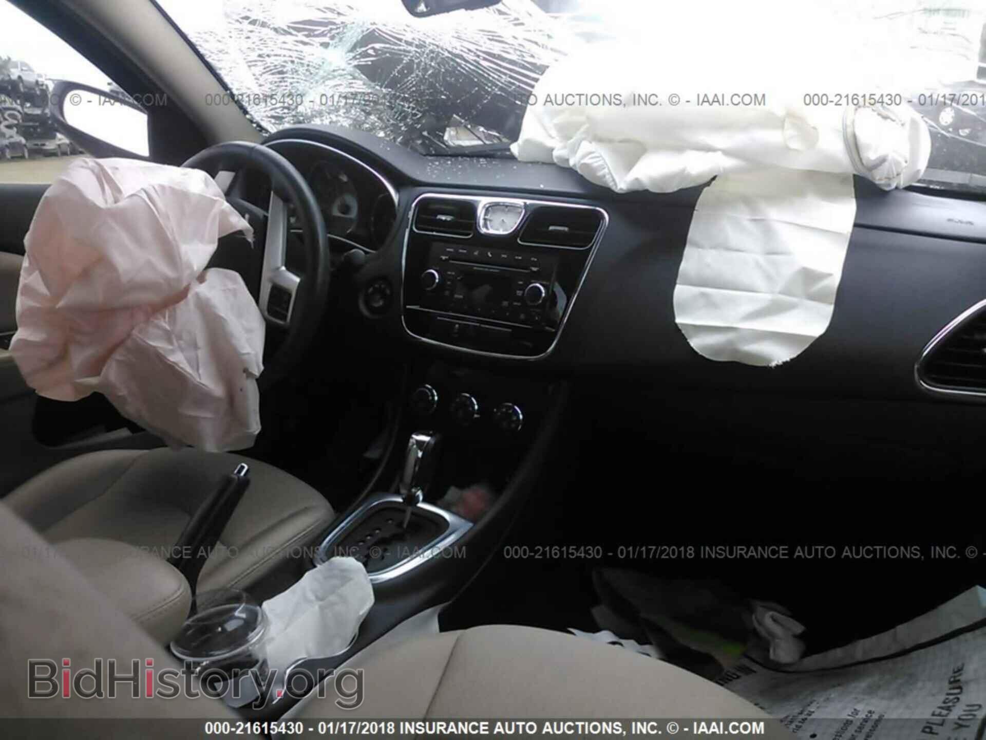 2014 Chrysler 200 - VIN: 1C3CCBBB4EN120624 - Photo 5