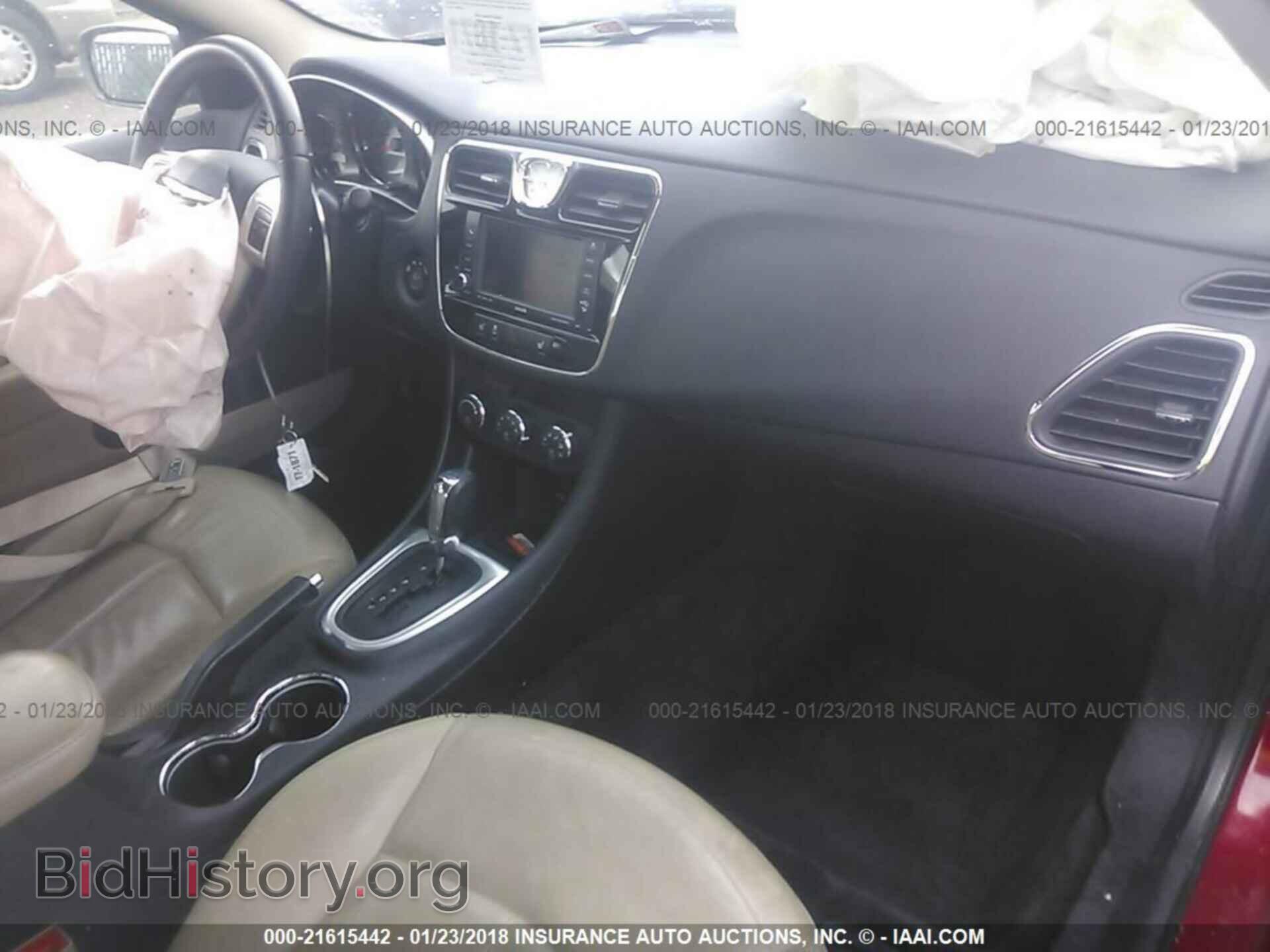 2011 Chrysler 200 - VIN: 1C3BC2FB4BN504730 - Фото 5