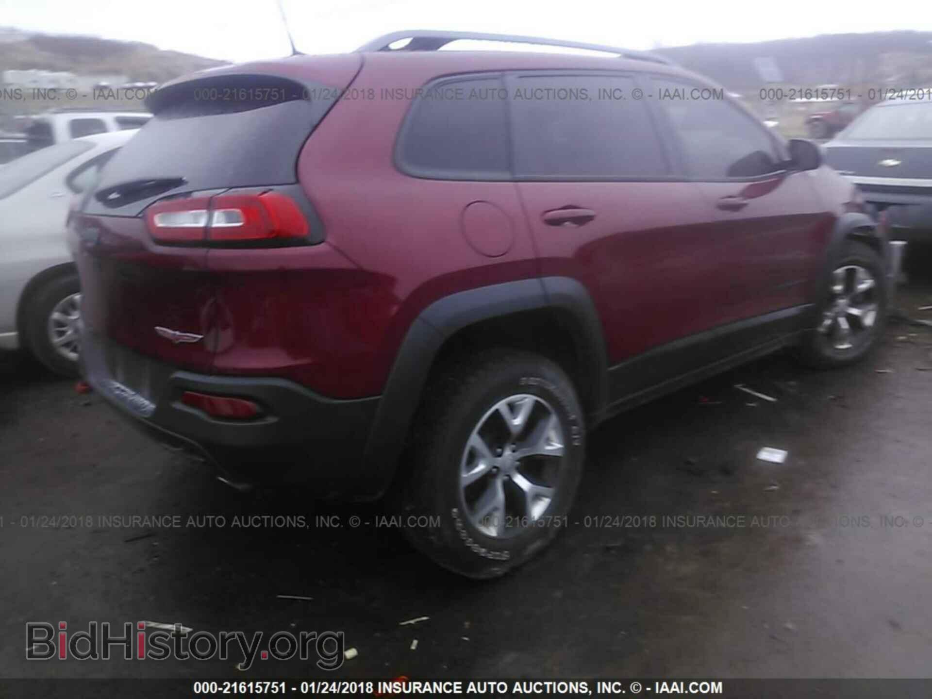2017 Jeep Cherokee - VIN: 1C4PJMBS8HW530498 - Photo 4