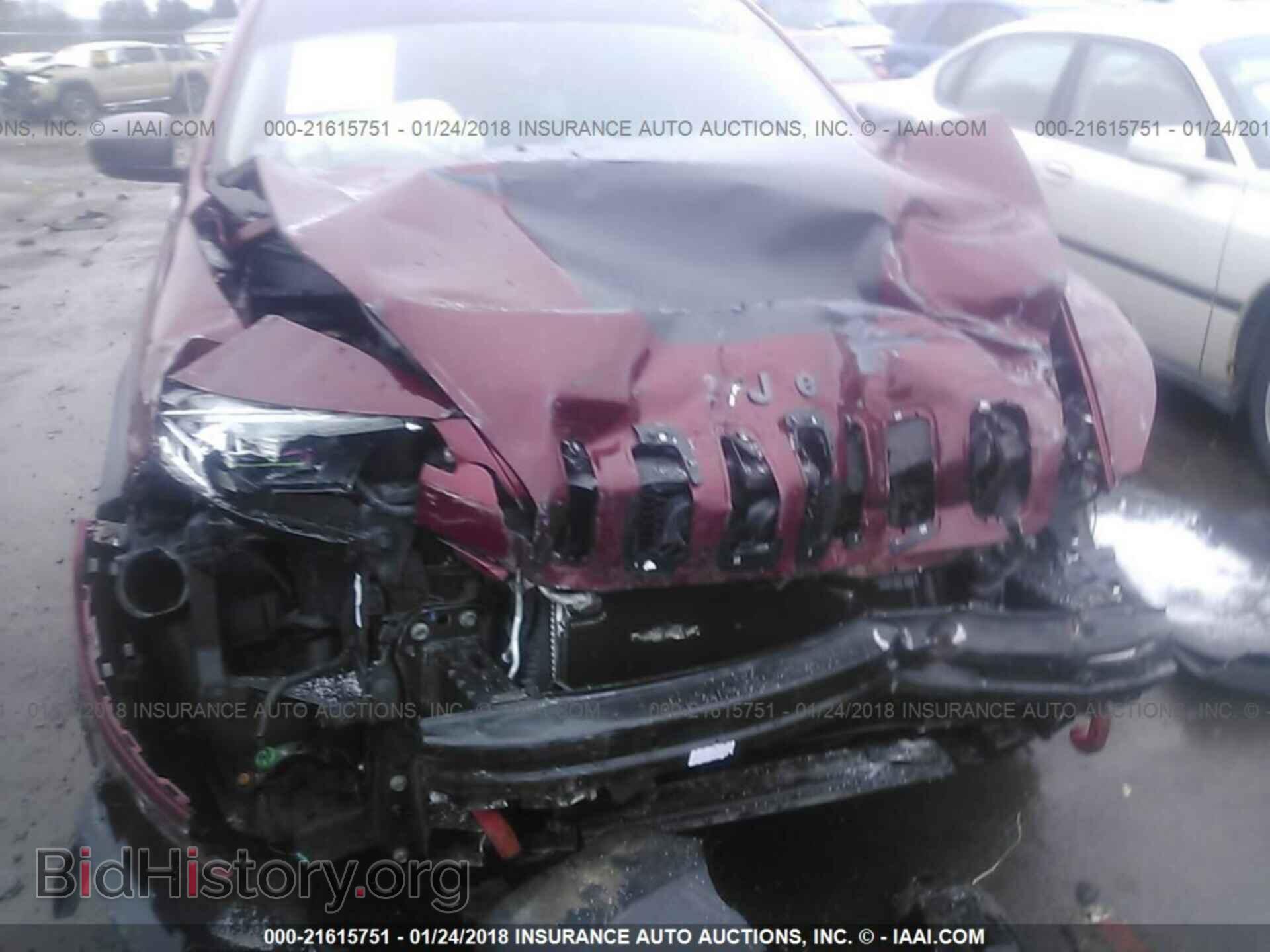 2017 Jeep Cherokee - VIN: 1C4PJMBS8HW530498 - Photo 6