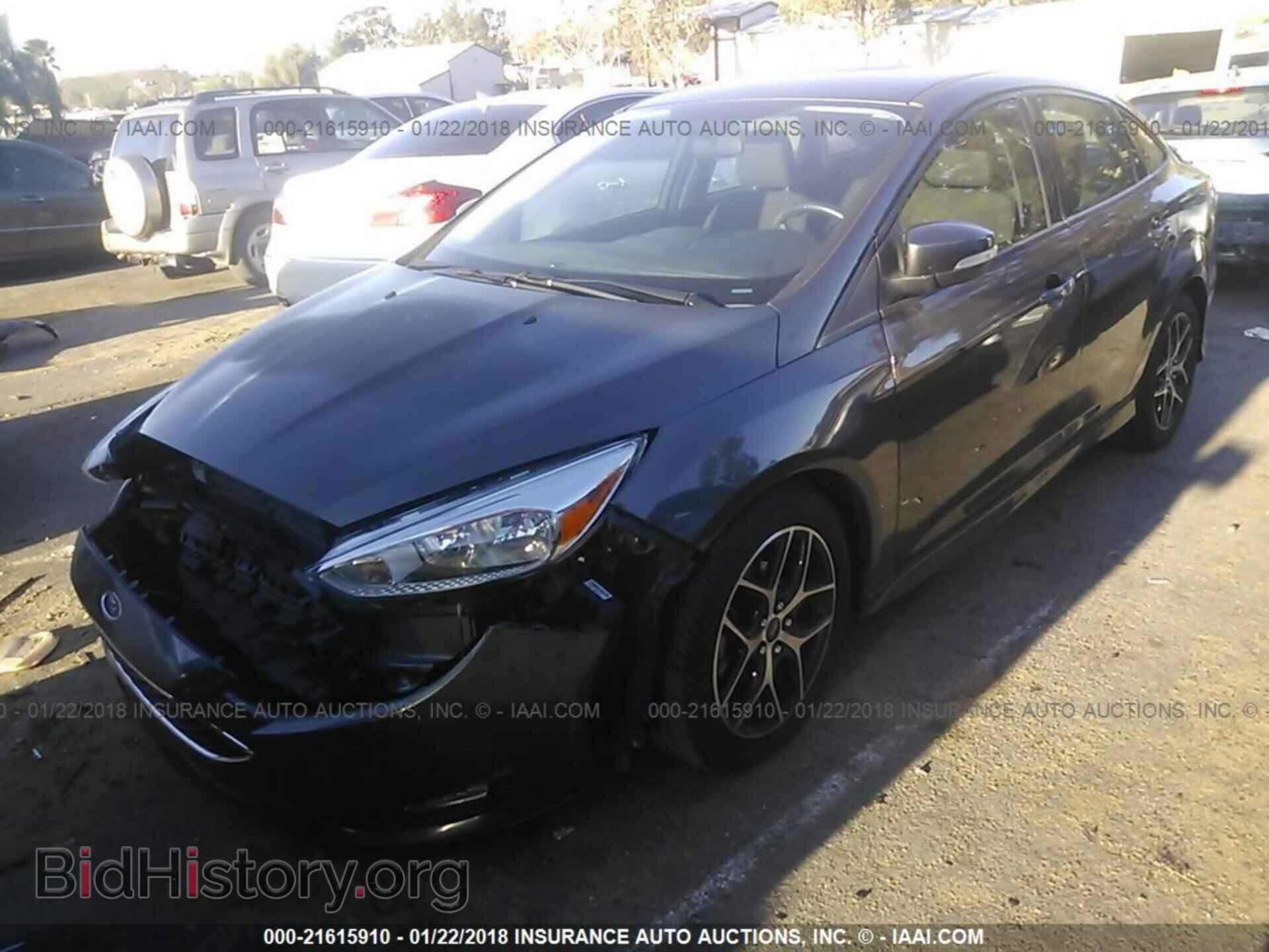 2015 Ford Focus - VIN: 1FADP3F23FL385848 - Photo 2