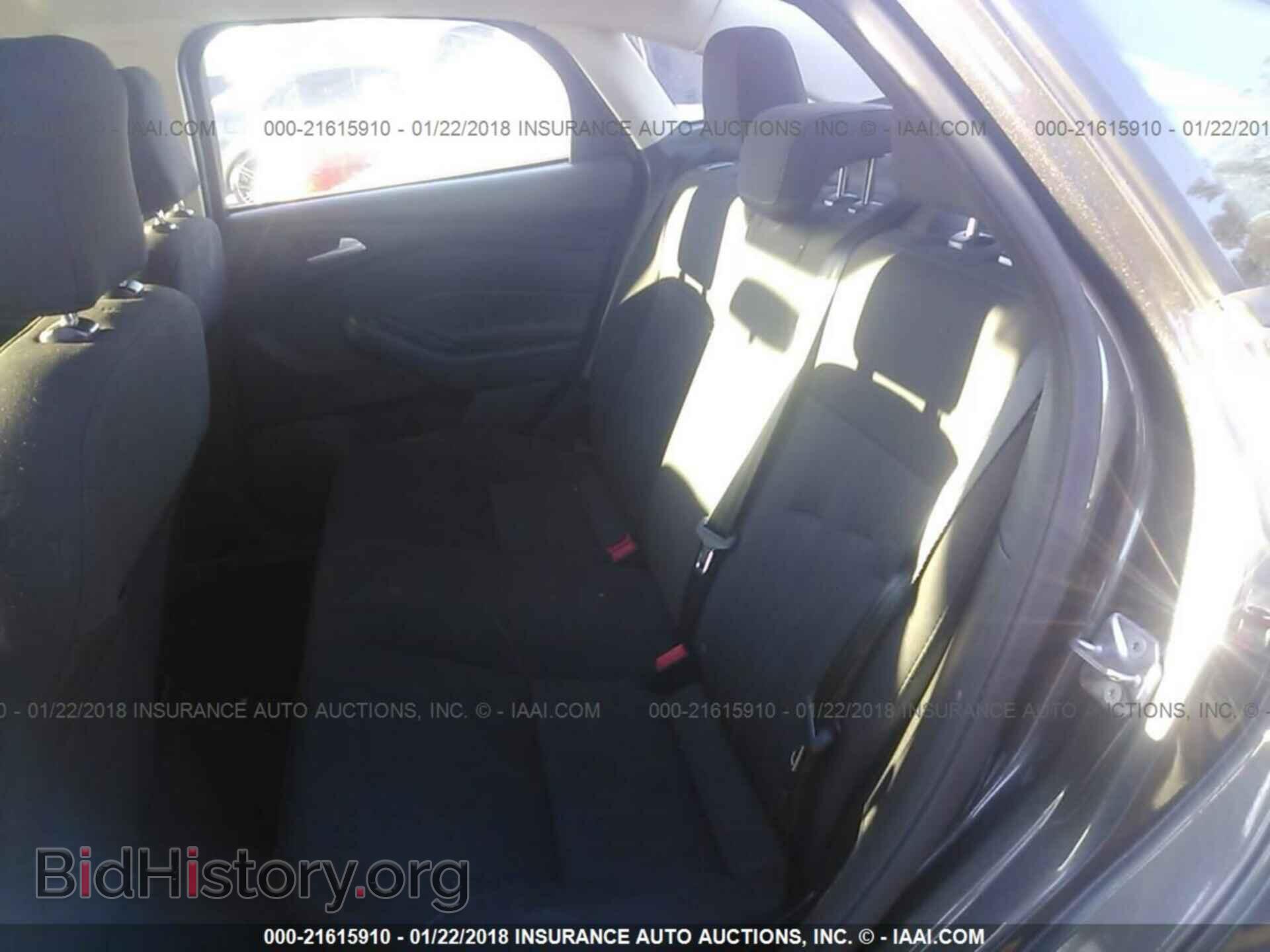 2015 Ford Focus - VIN: 1FADP3F23FL385848 - Photo 8