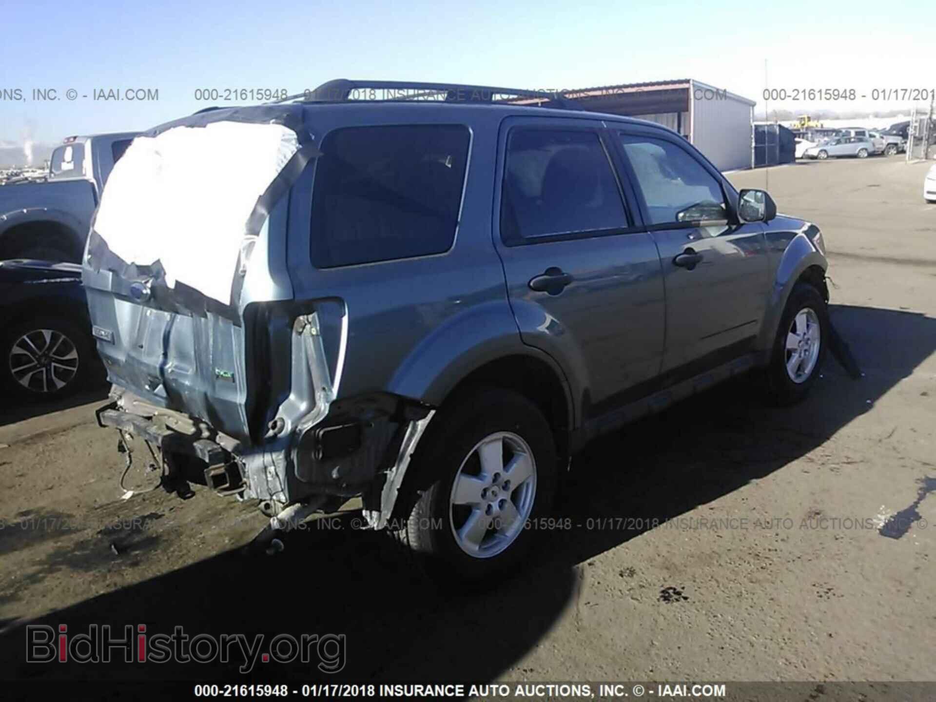 2012 Ford Escape - VIN: 1FMCU9DG7CKA29075 - Photo 4