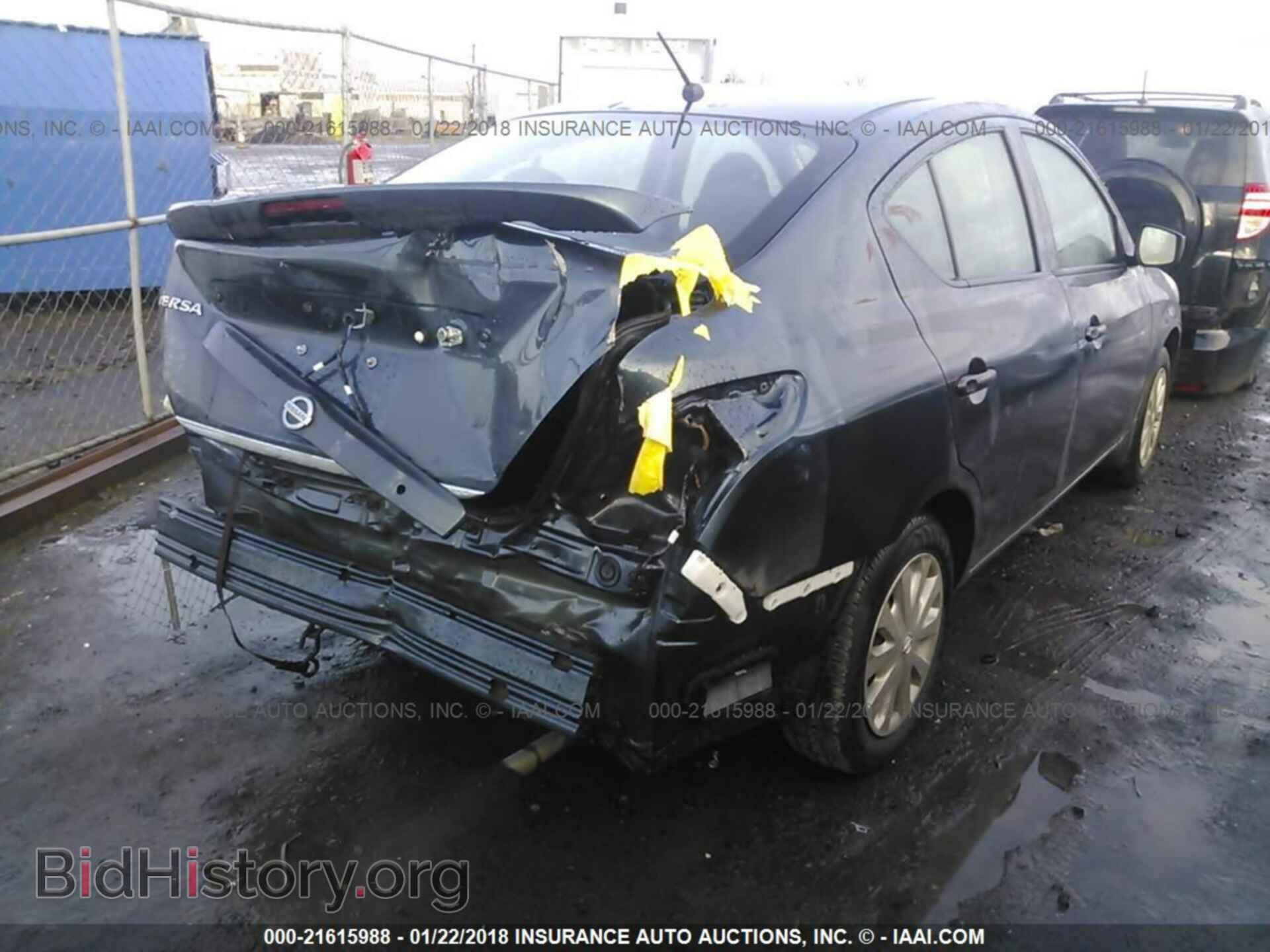 2017 Nissan Versa - VIN: 3N1CN7AP9HL807301 - Фото 4