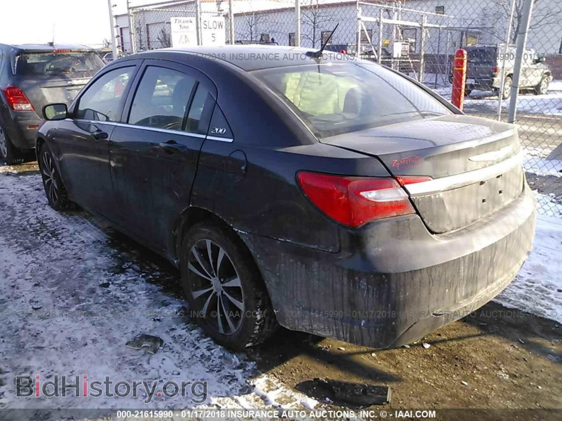 2012 Chrysler 200 - VIN: 1C3CCBBG7CN306540 - Фото 3