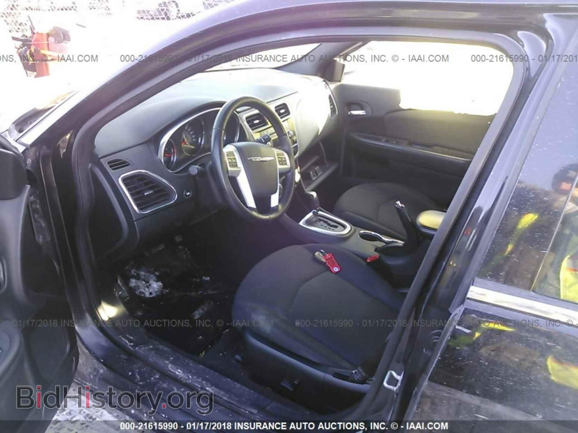 2012 Chrysler 200 - VIN: 1C3CCBBG7CN306540 - Фото 5