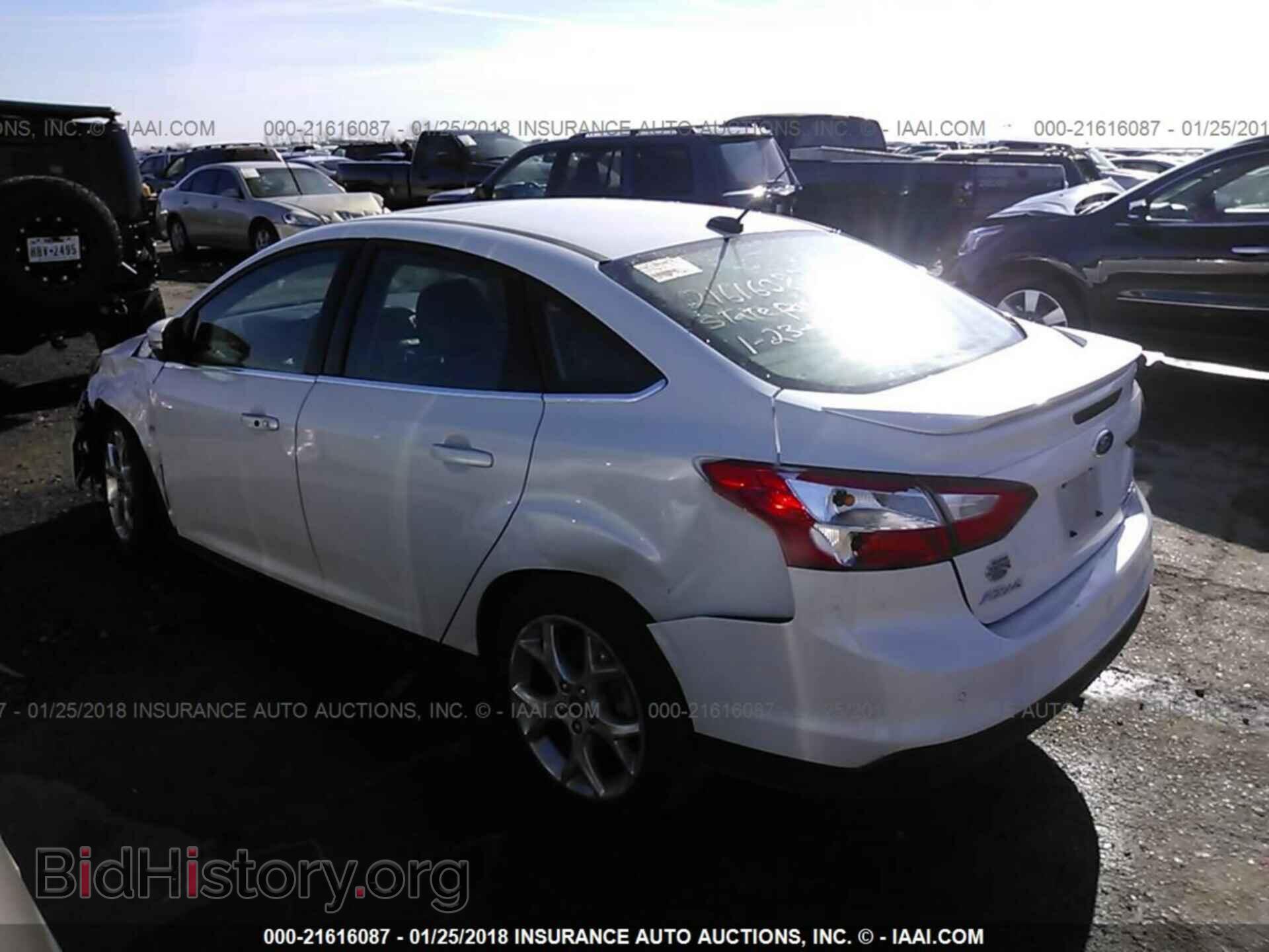 2013 Ford Focus - VIN: 1FADP3J20DL243543 - Фото 3