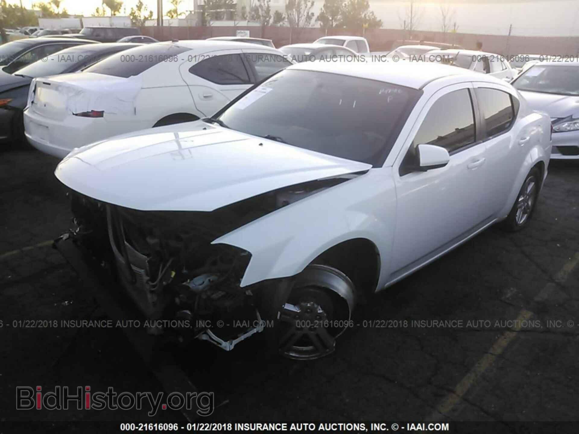 2012 Dodge Avenger - VIN: 1C3CDZCB4CN219820 - Фото 2