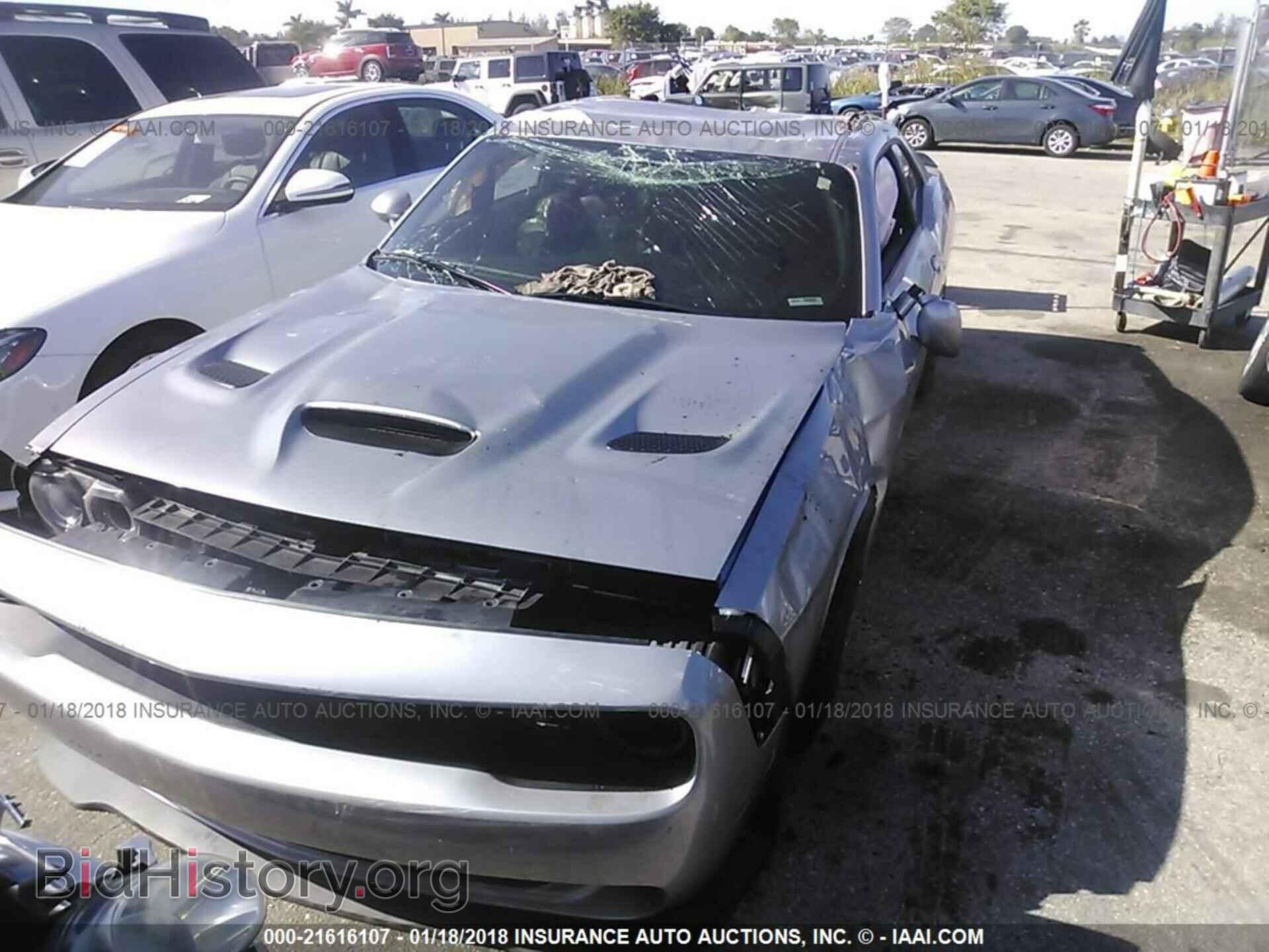 2017 Dodge Challenger - VIN: 2C3CDZC9XHH639417 - Photo 6