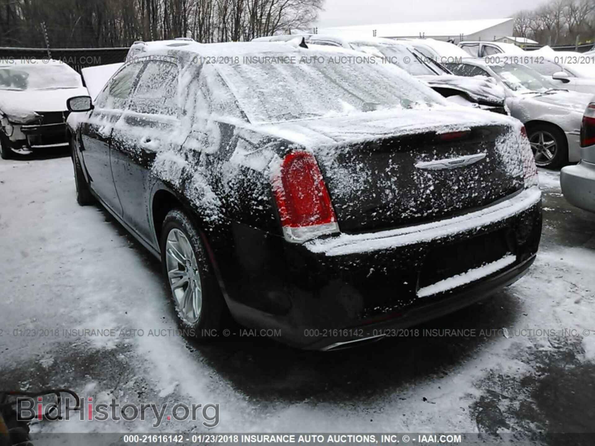 2016 Chrysler 300c - VIN: 2C3CCAEG3GH343489 - Фото 3