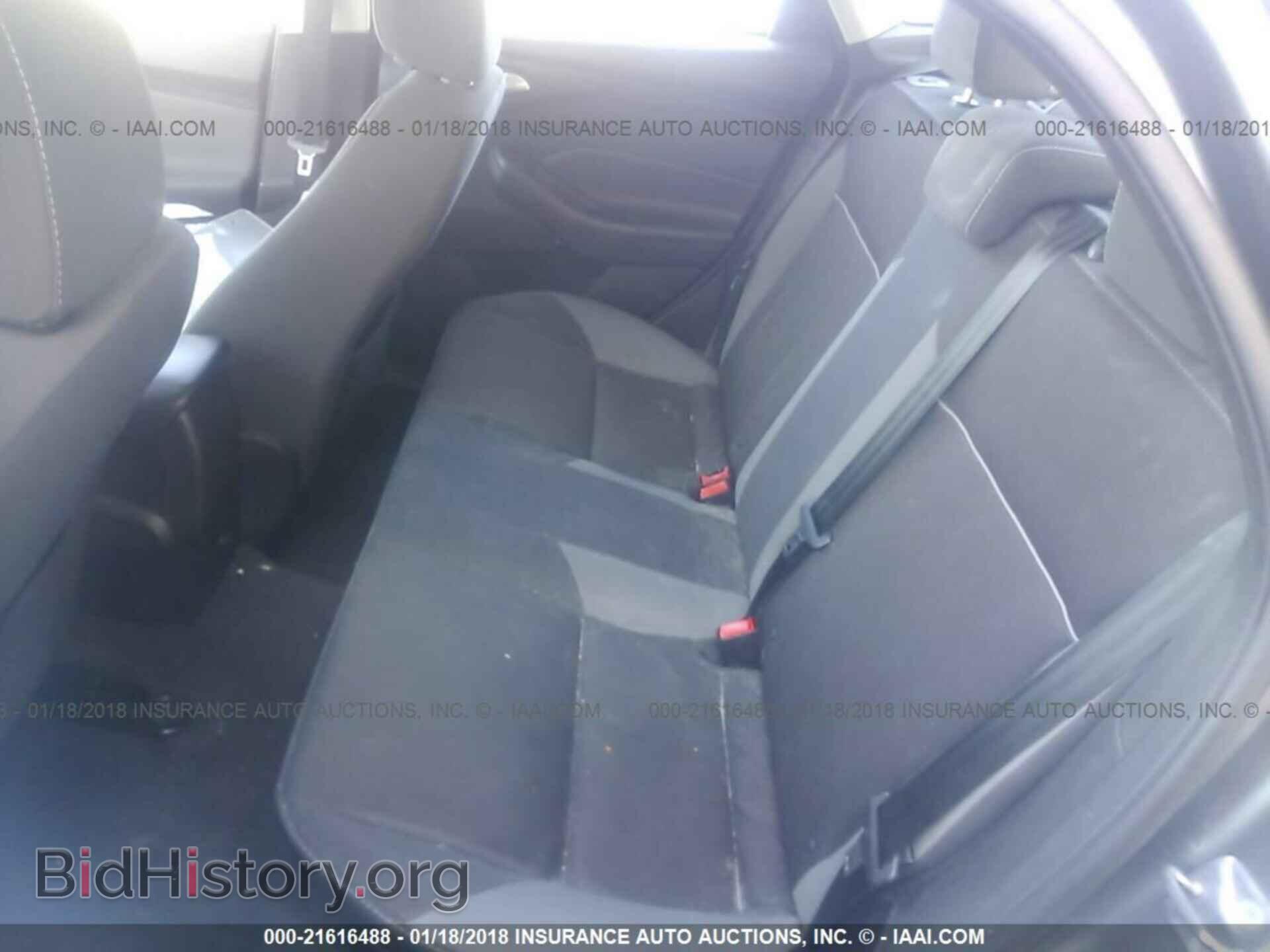 2013 Ford Focus - VIN: 1FADP3F21DL296275 - Photo 8