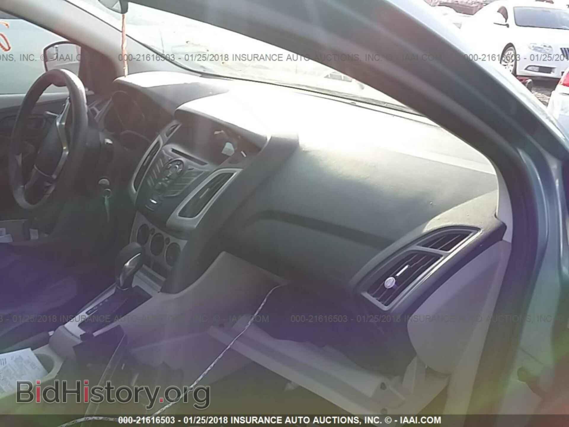 2012 Ford Focus - VIN: 1FAHP3F2XCL283959 - Photo 5