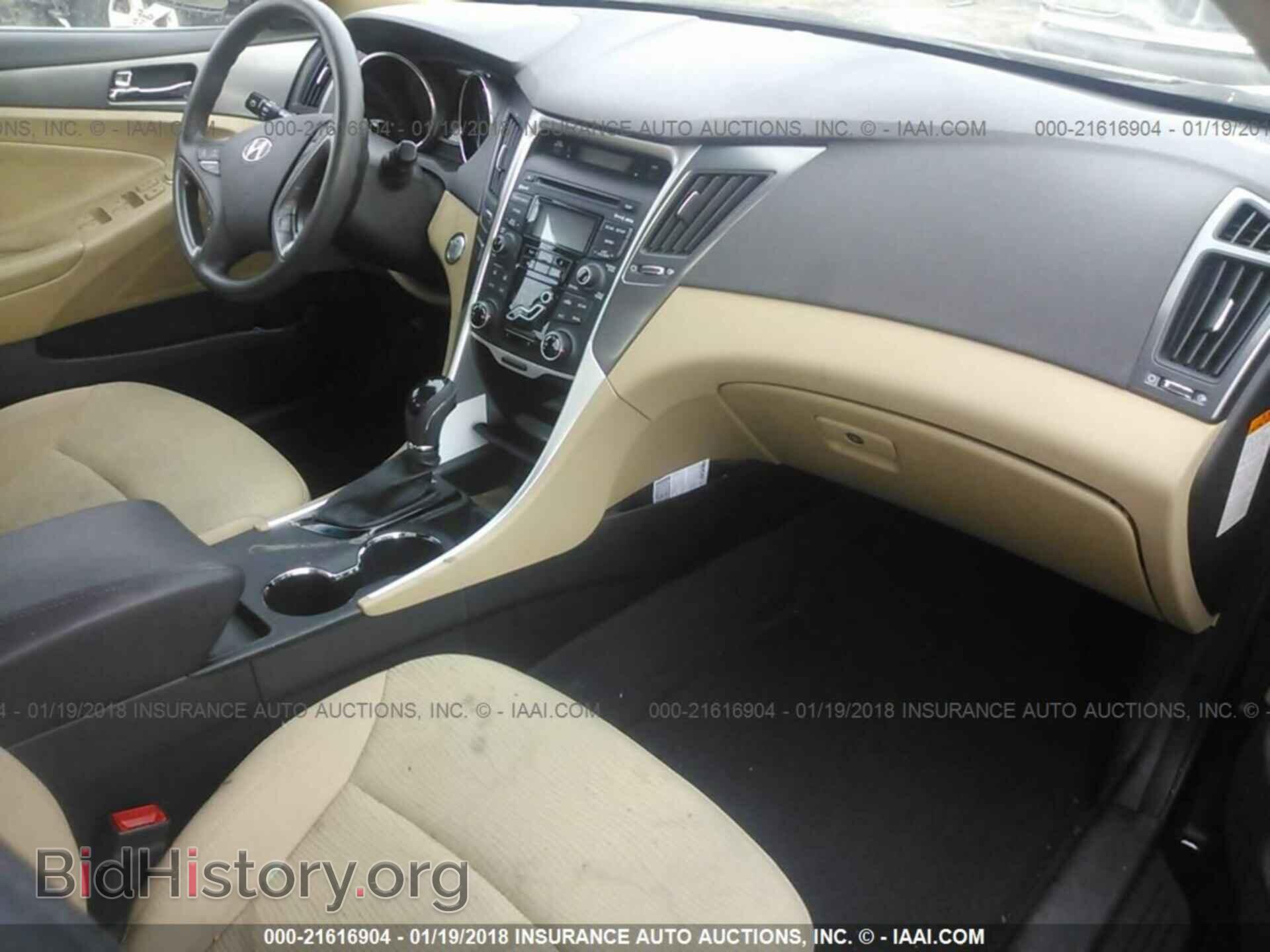 2012 Hyundai Sonata - VIN: KMHEC4A40CA039090 - Фото 5