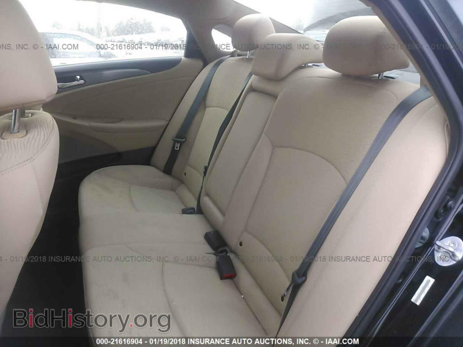 2012 Hyundai Sonata - VIN: KMHEC4A40CA039090 - Фото 8