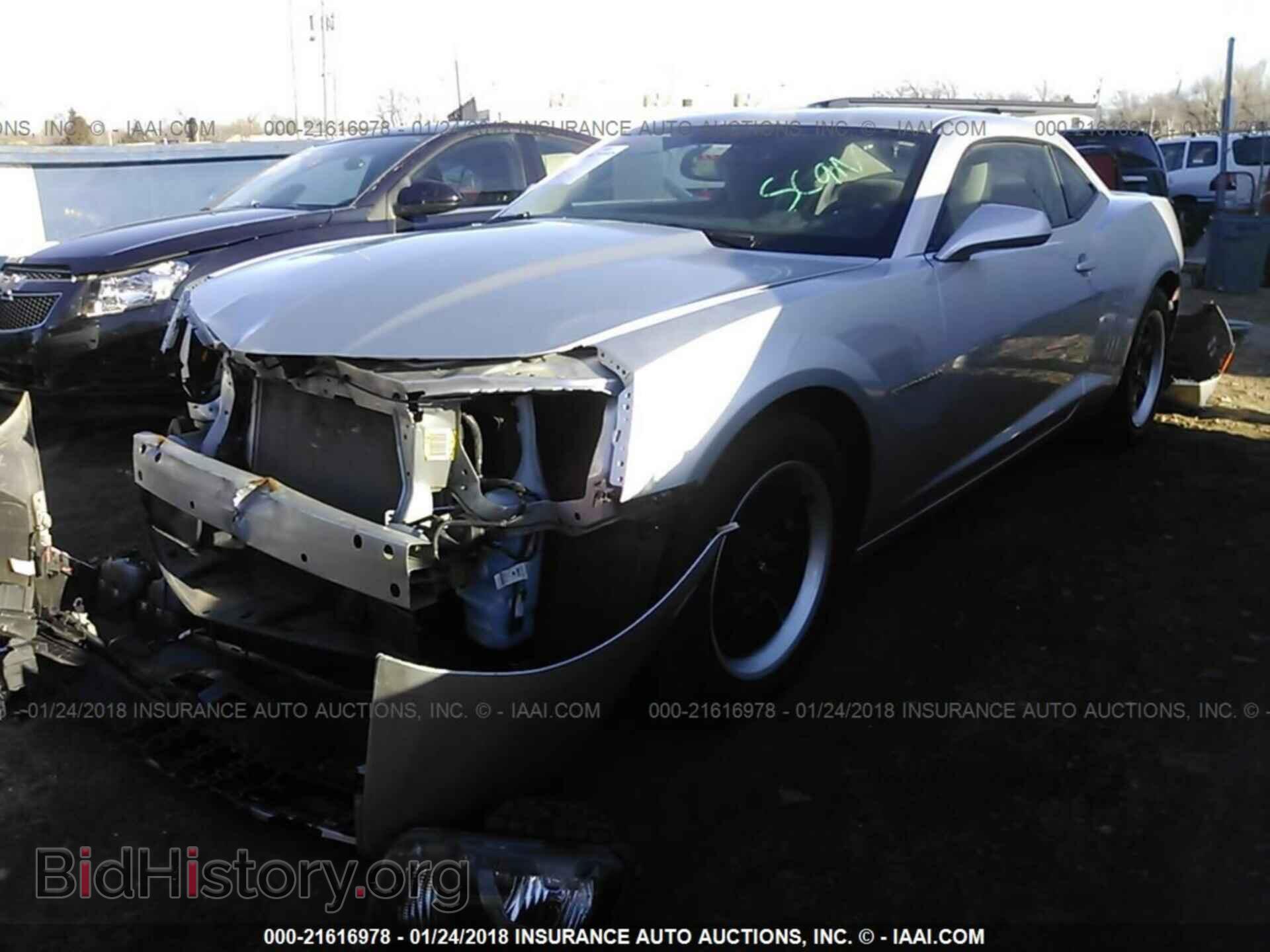 2013 Chevrolet Camaro - VIN: 2G1FA1E39D9236604 - Фото 2