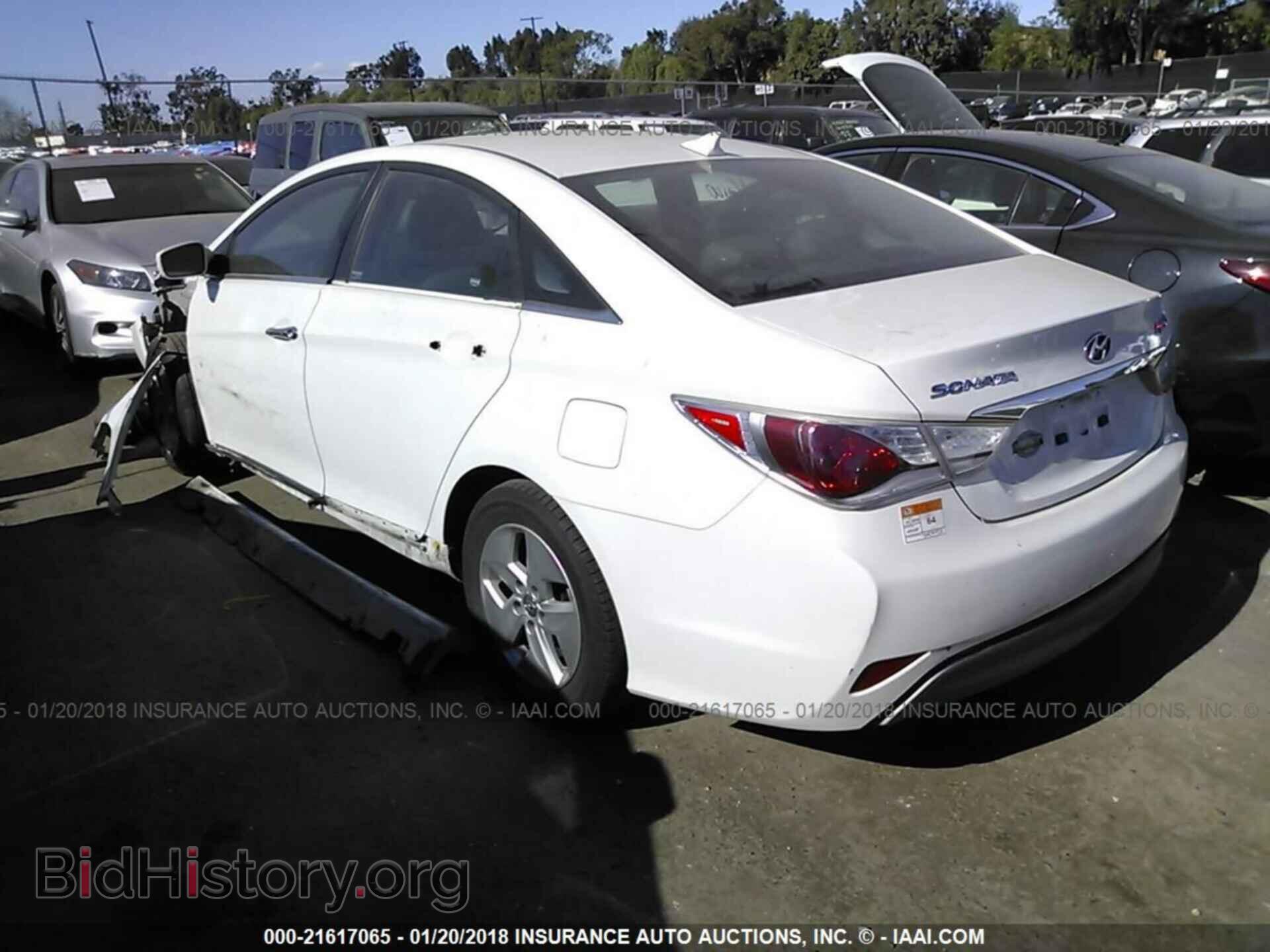 2012 Hyundai Sonata - VIN: KMHEC4A41CA031709 - Фото 3