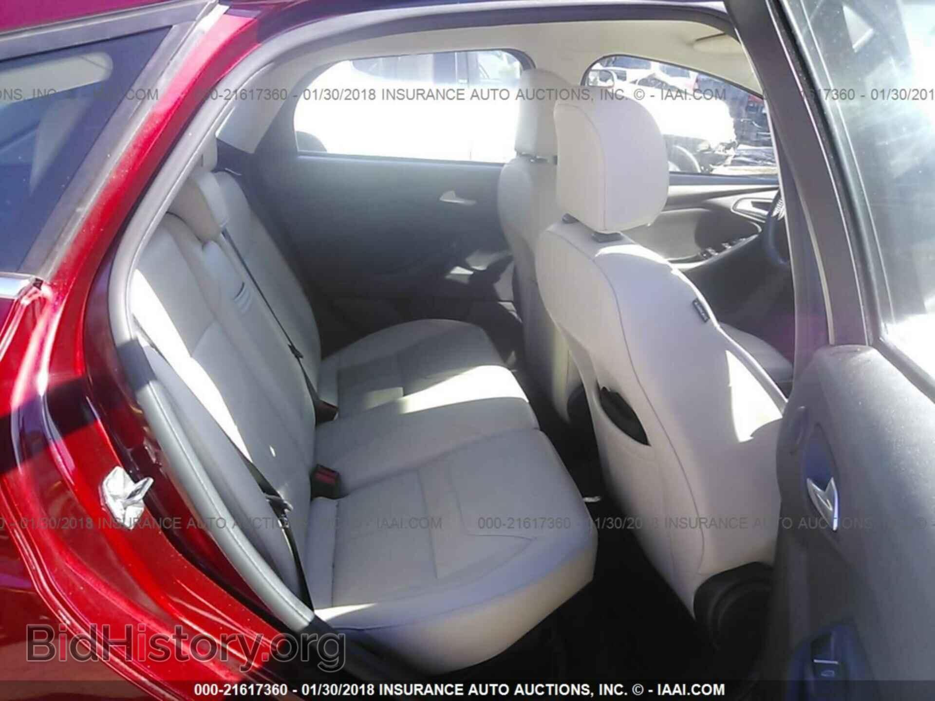 2016 Ford Focus - VIN: 1FADP3N22GL330553 - Фото 8