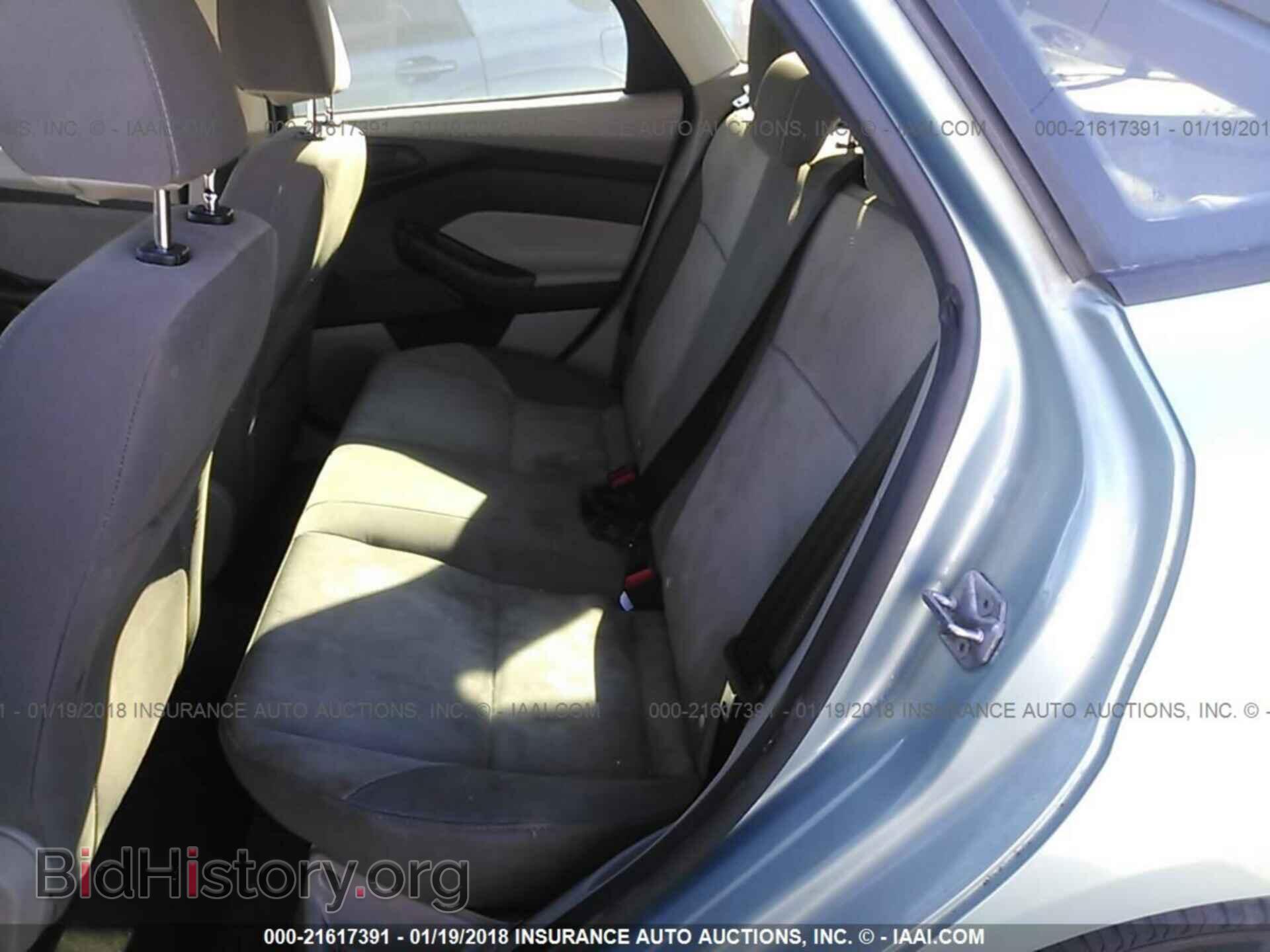 2012 Ford Focus - VIN: 1FAHP3F21CL433179 - Photo 8