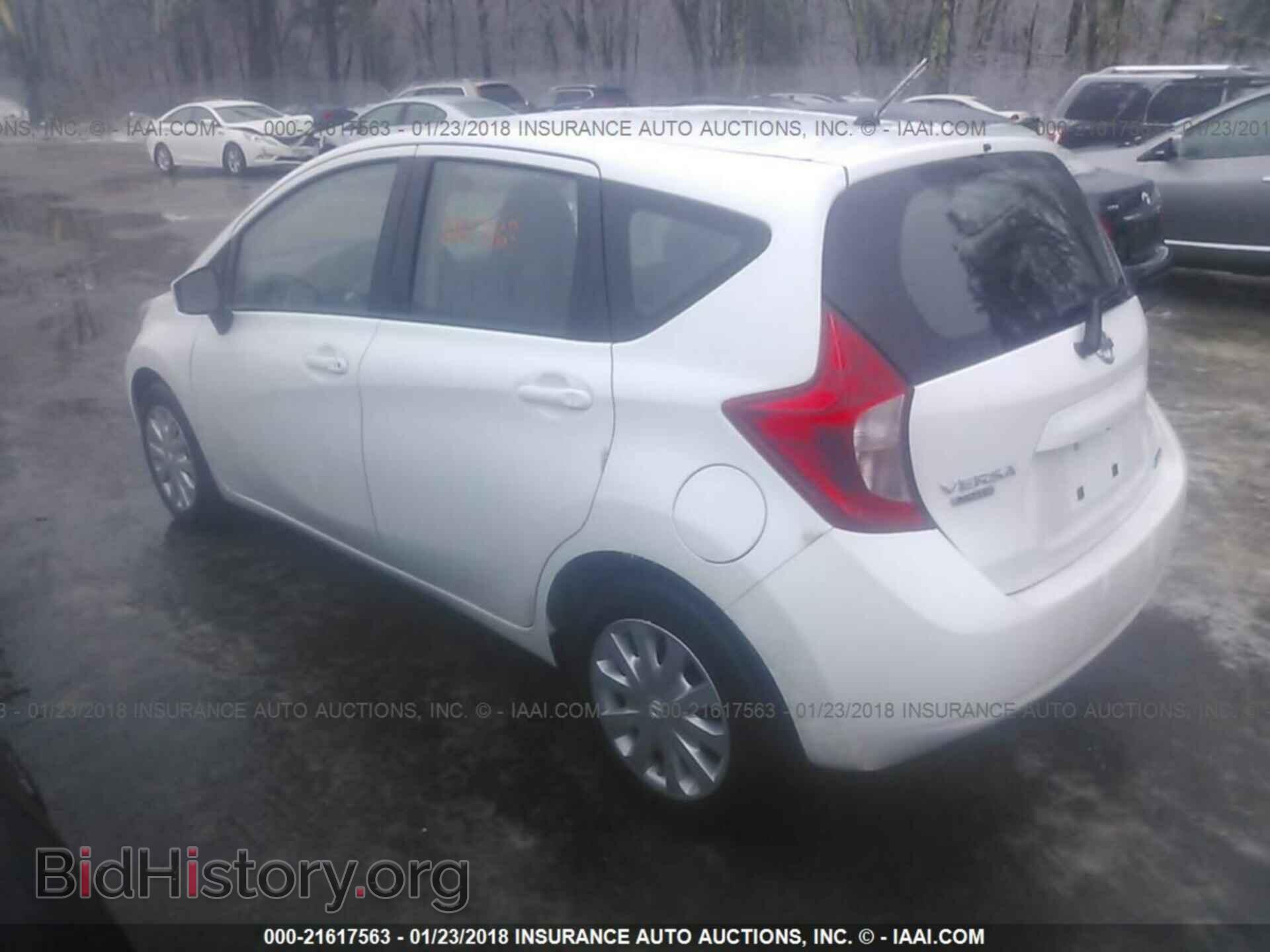 2015 Nissan Versa note - VIN: 3N1CE2CP8FL426696 - Photo 3