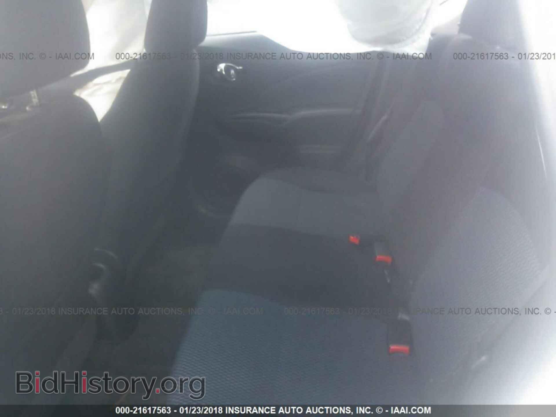 2015 Nissan Versa note - VIN: 3N1CE2CP8FL426696 - Photo 8