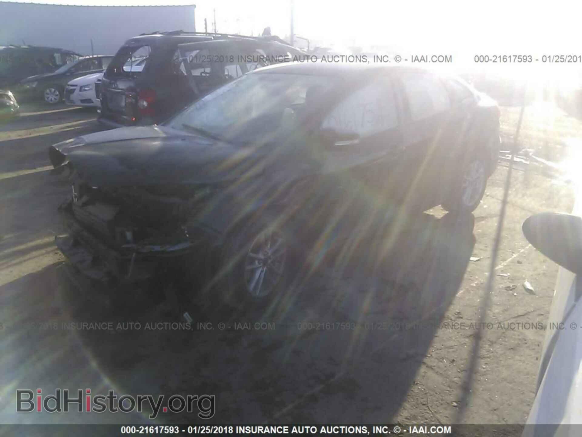 2016 Ford Focus - VIN: 1FADP3F20GL217425 - Photo 2