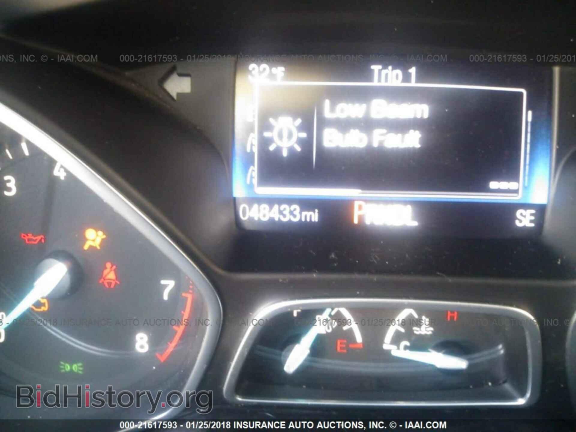2016 Ford Focus - VIN: 1FADP3F20GL217425 - Photo 7