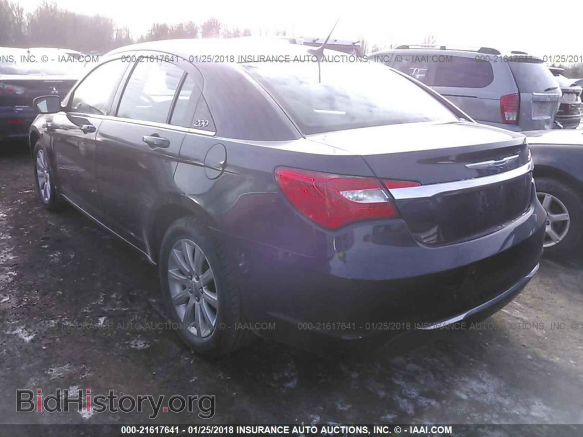 2011 Chrysler 200 - VIN: 1C3BC1FB6BN594537 - Photo 3
