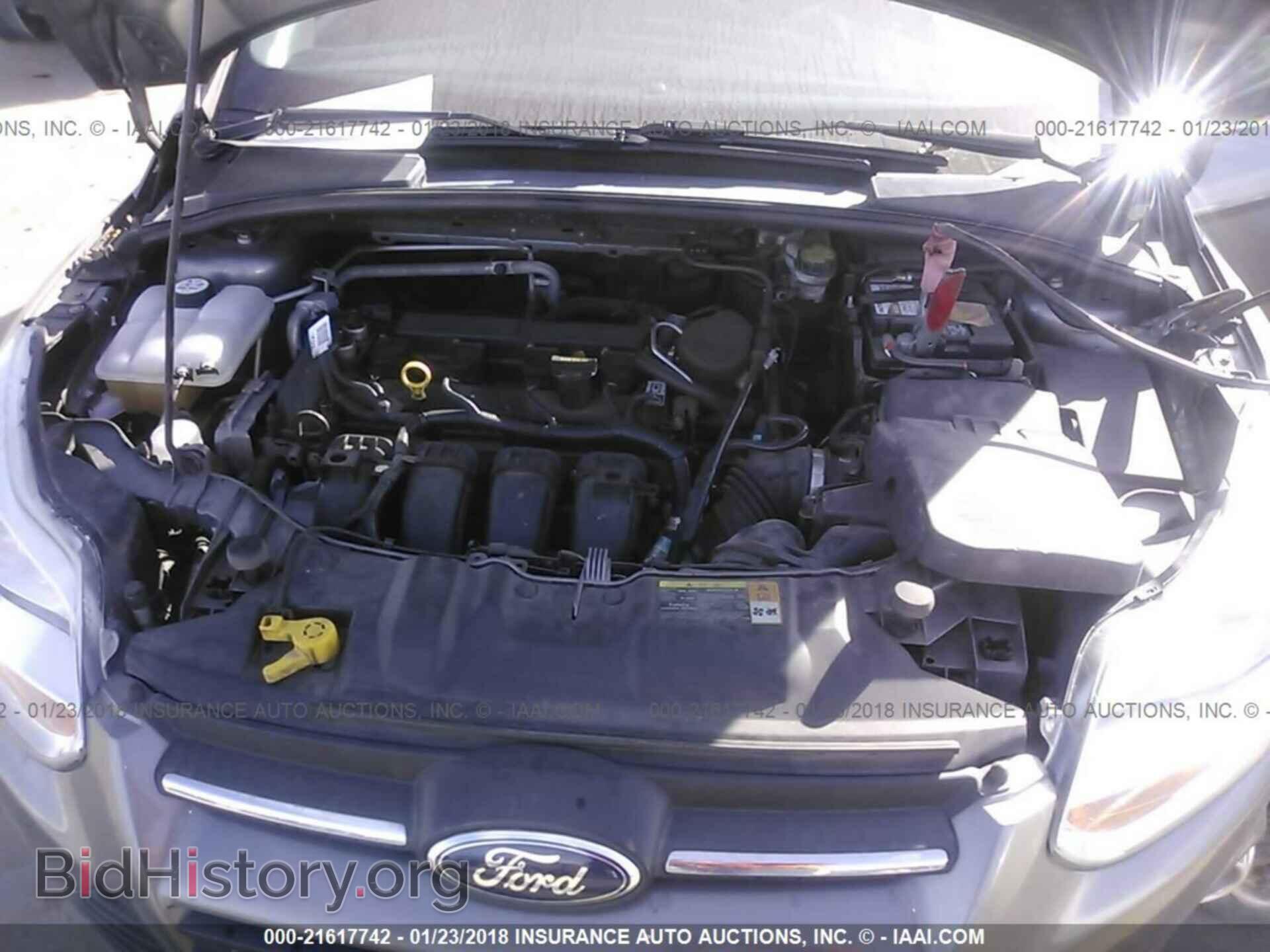 2012 Ford Focus - VIN: 1FAHP3F23CL386057 - Photo 10