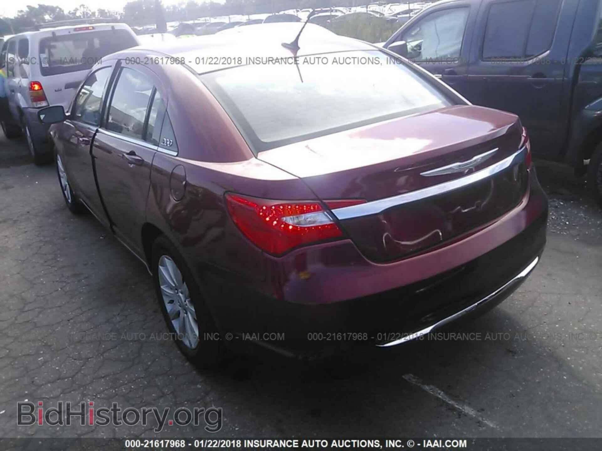 2014 Chrysler 200 - VIN: 1C3CCBBB3EN171712 - Photo 3