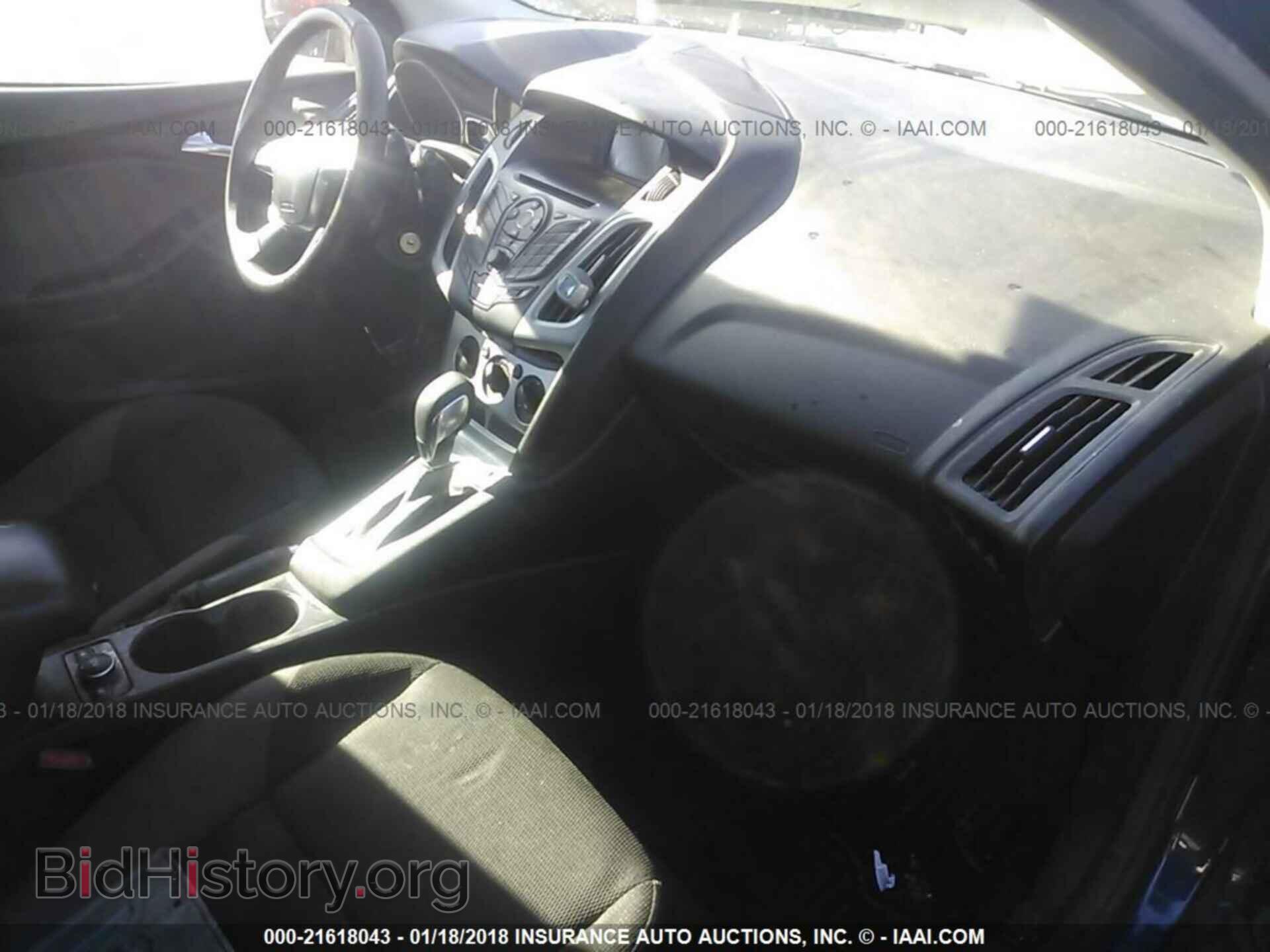 2012 Ford Focus - VIN: 1FAHP3K29CL102209 - Photo 5