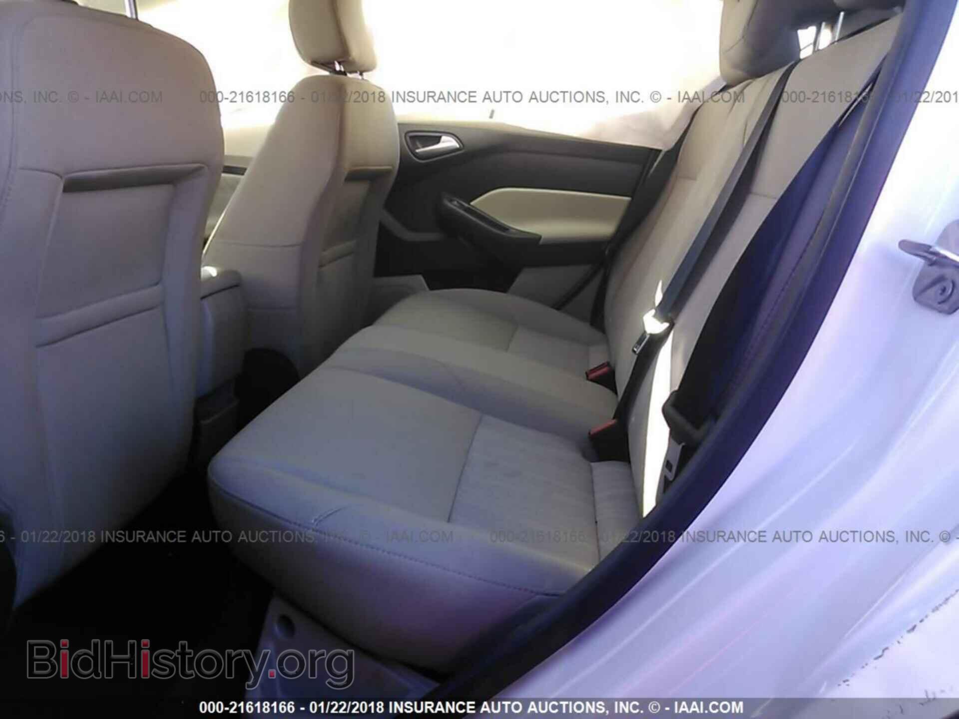 2016 Ford Focus - VIN: 1FADP3K21GL324425 - Фото 8