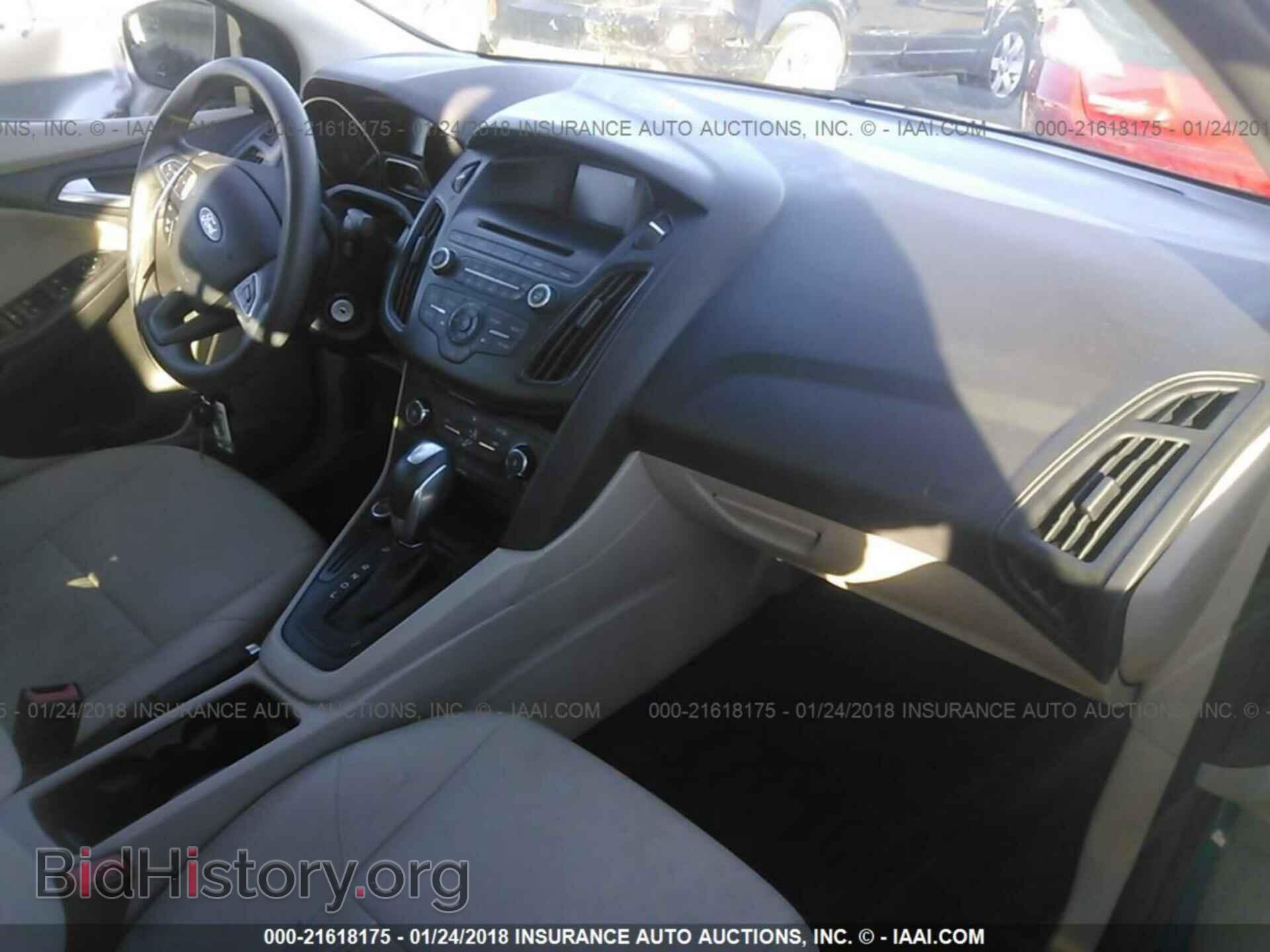 2015 Ford Focus - VIN: 1FADP3F21FL329892 - Photo 5