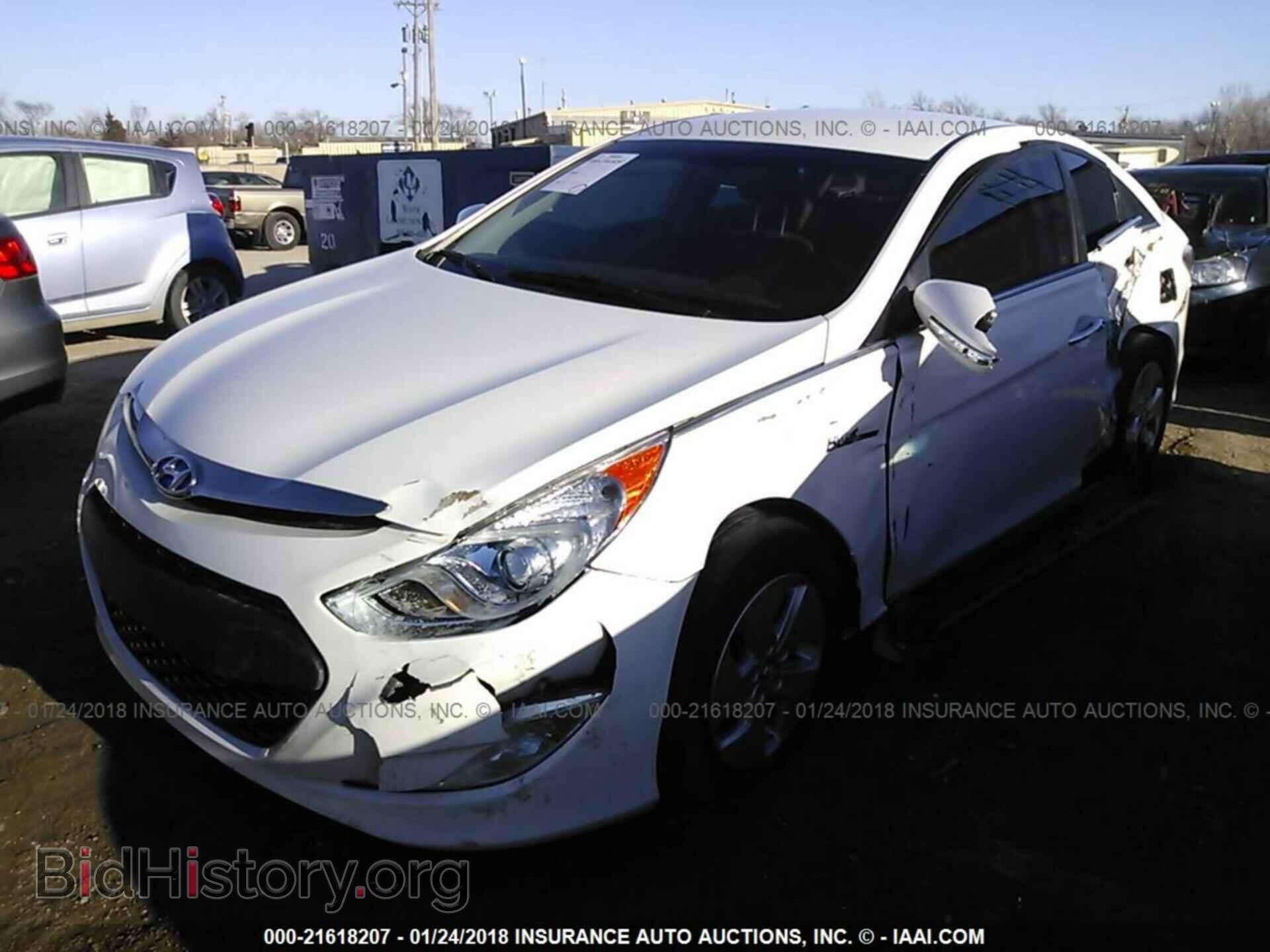 2012 Hyundai Sonata - VIN: KMHEC4A48CA032906 - Фото 2