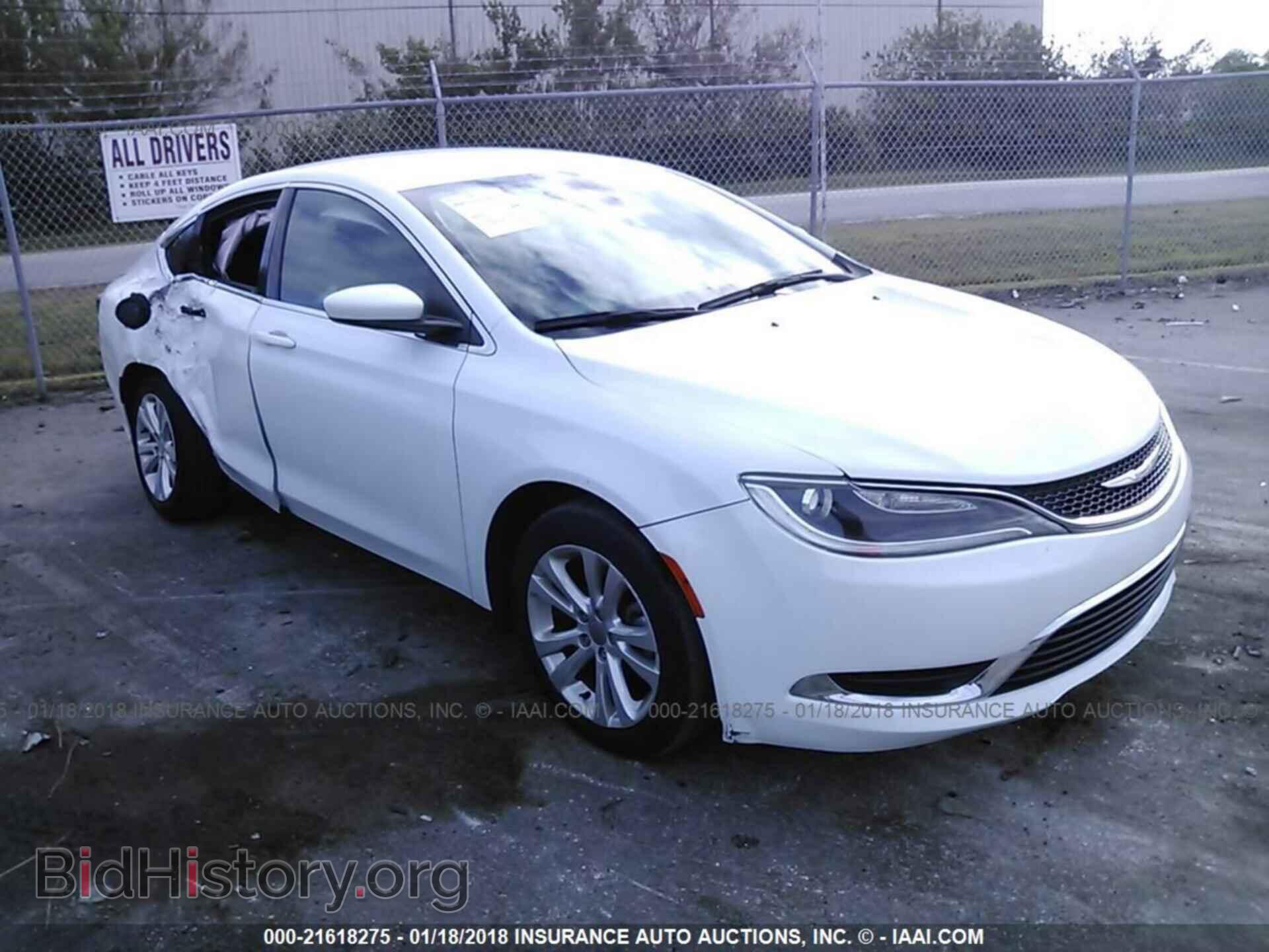 Photo 1C3CCCAB2FN589901 - Chrysler 200 2015