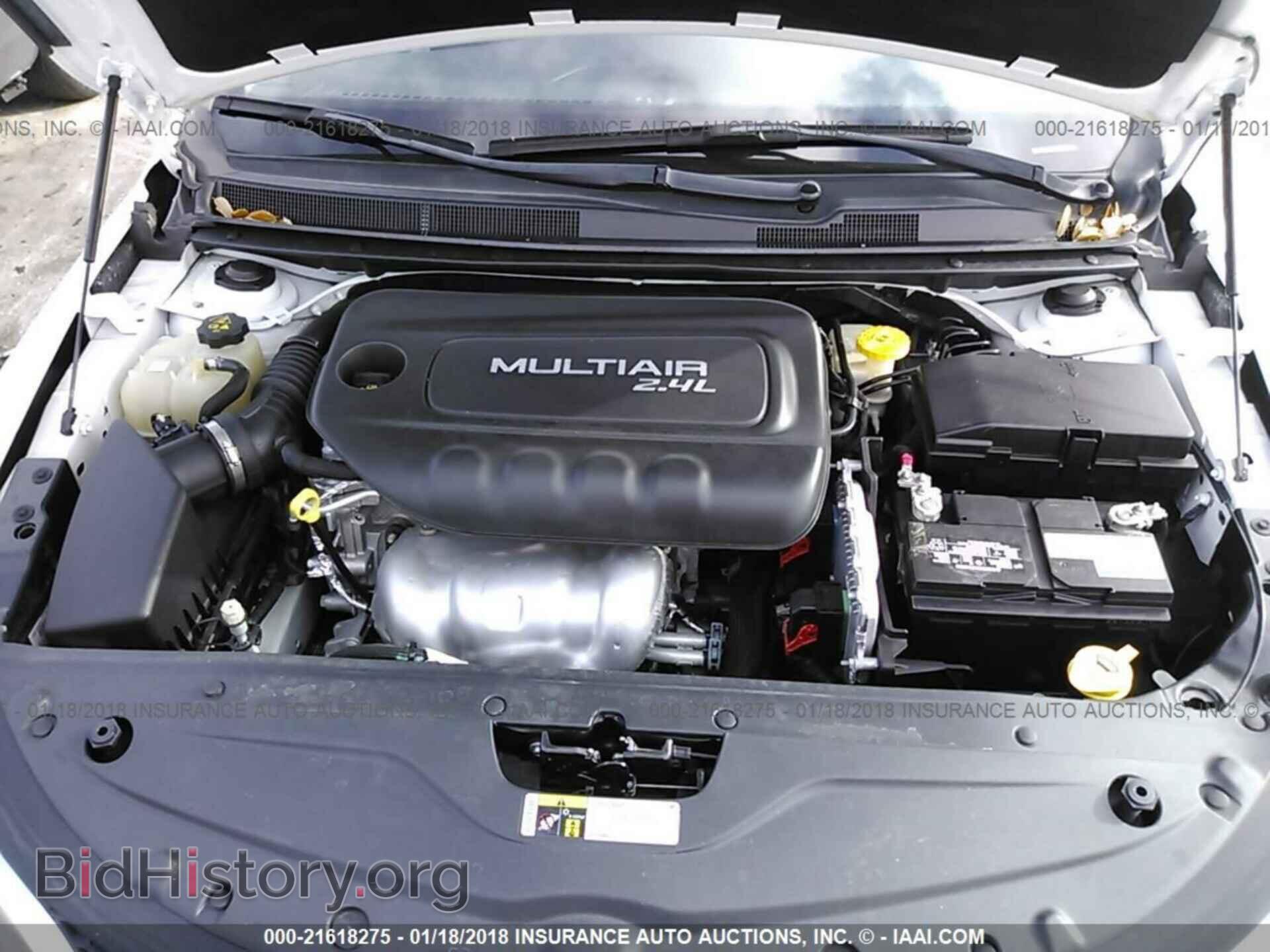 2015 Chrysler 200 - VIN: 1C3CCCAB2FN589901 - Photo 10