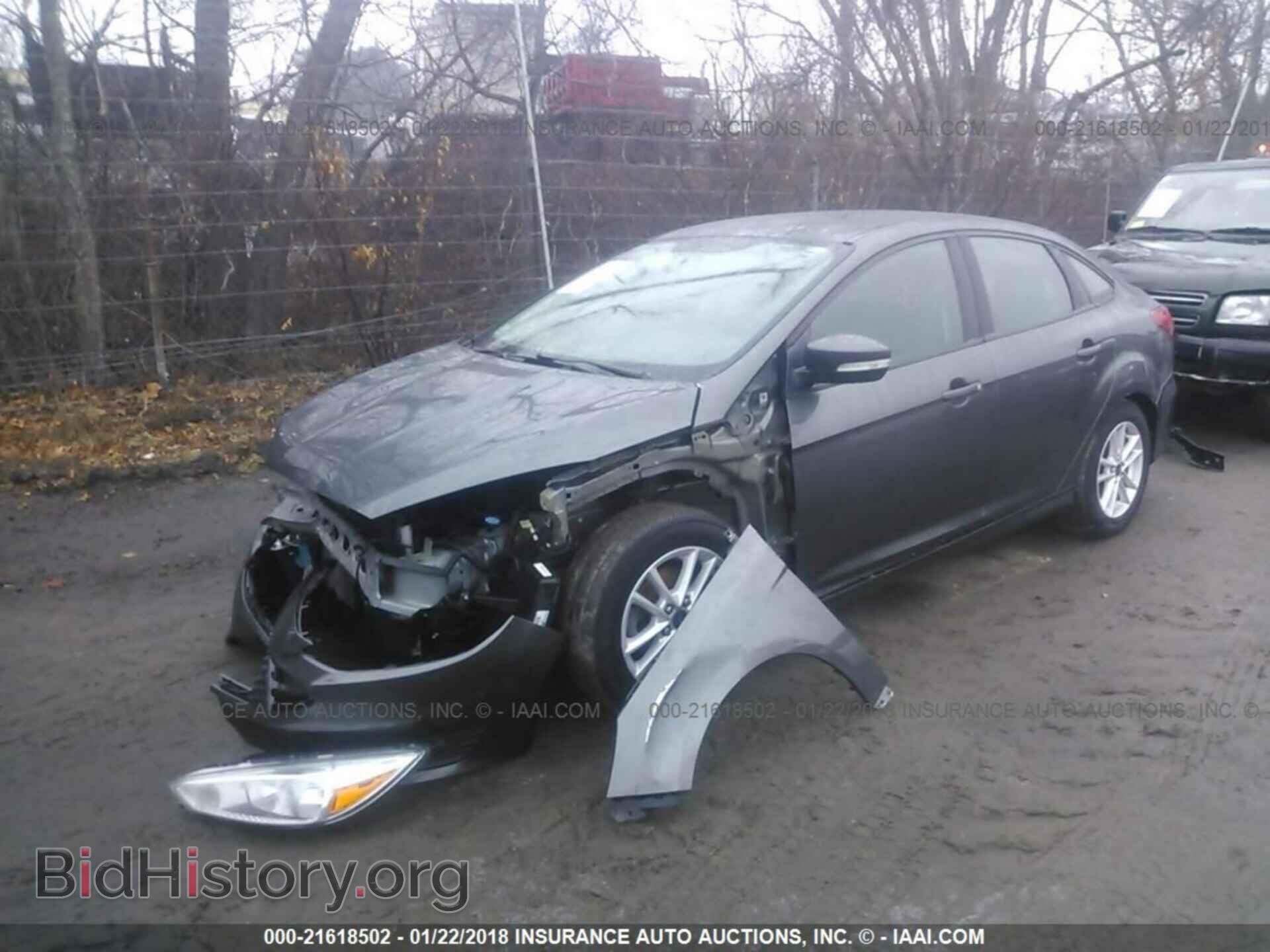 2015 Ford Focus - VIN: 1FADP3F29FL246453 - Photo 2