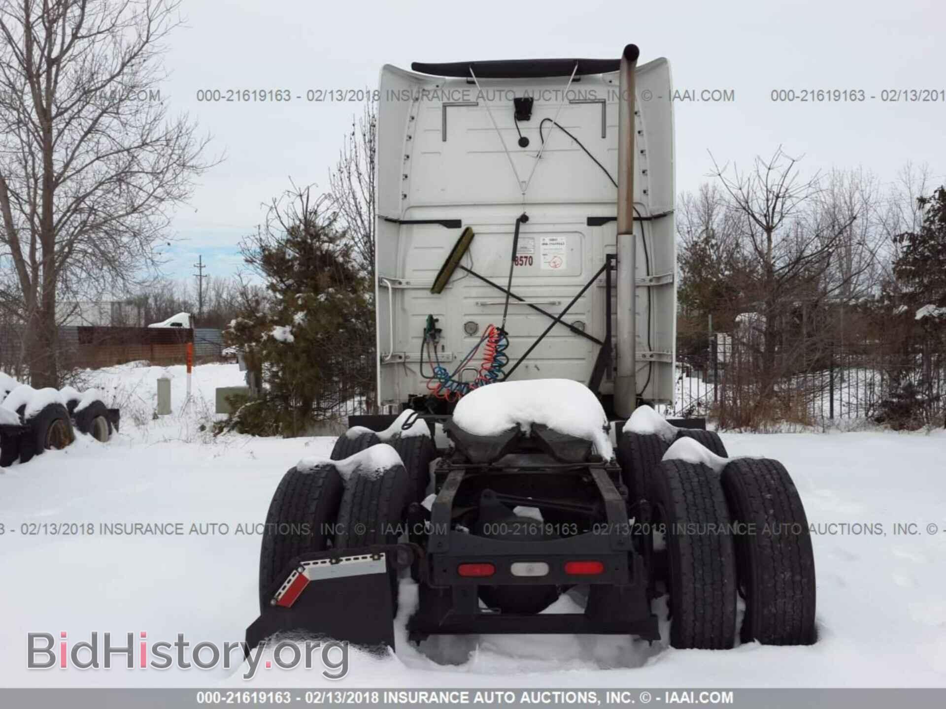2012 Volvo Vnl - VIN: 4V4NC9TG9CN548570 - Фото 8