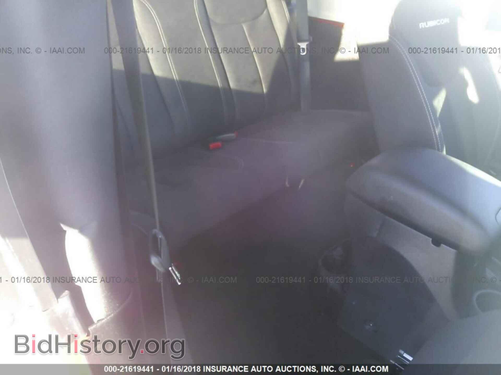 2016 Jeep Wrangler - VIN: 1C4HJWCG2GL103232 - Фото 8
